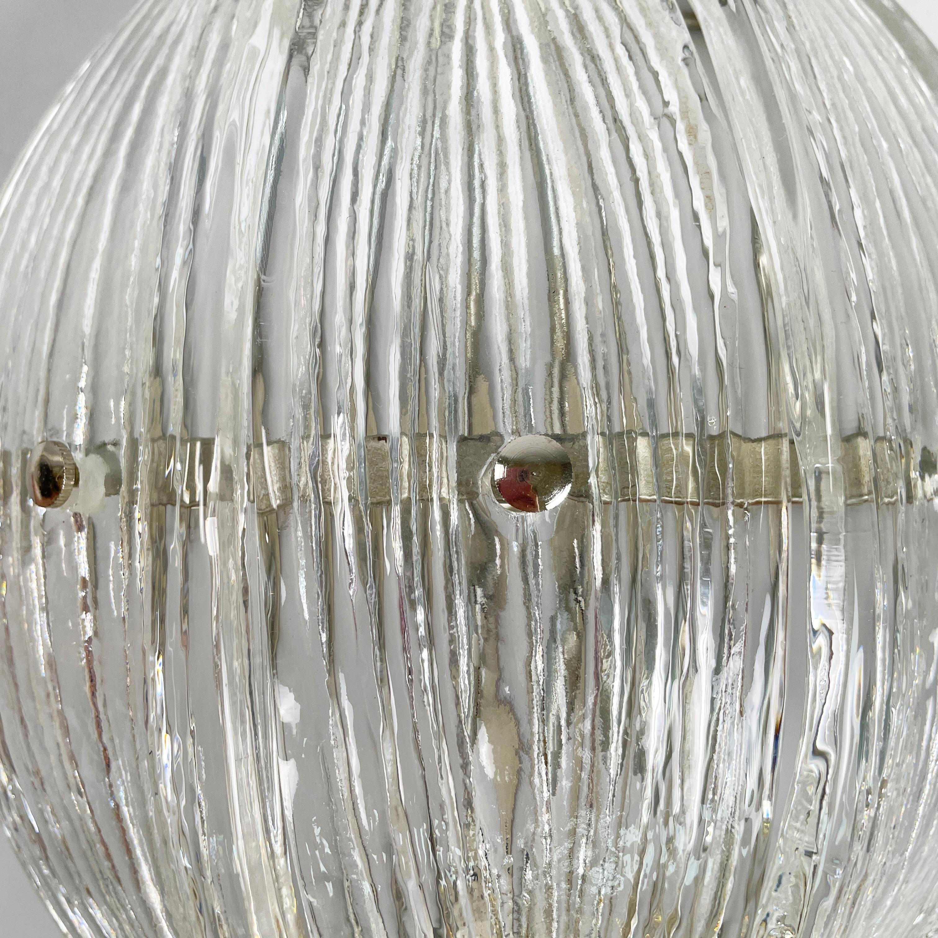 Lampada da parete moderna italiana a forma di ananas in vetro scanalato e metallo, anni '80 in vendita 9