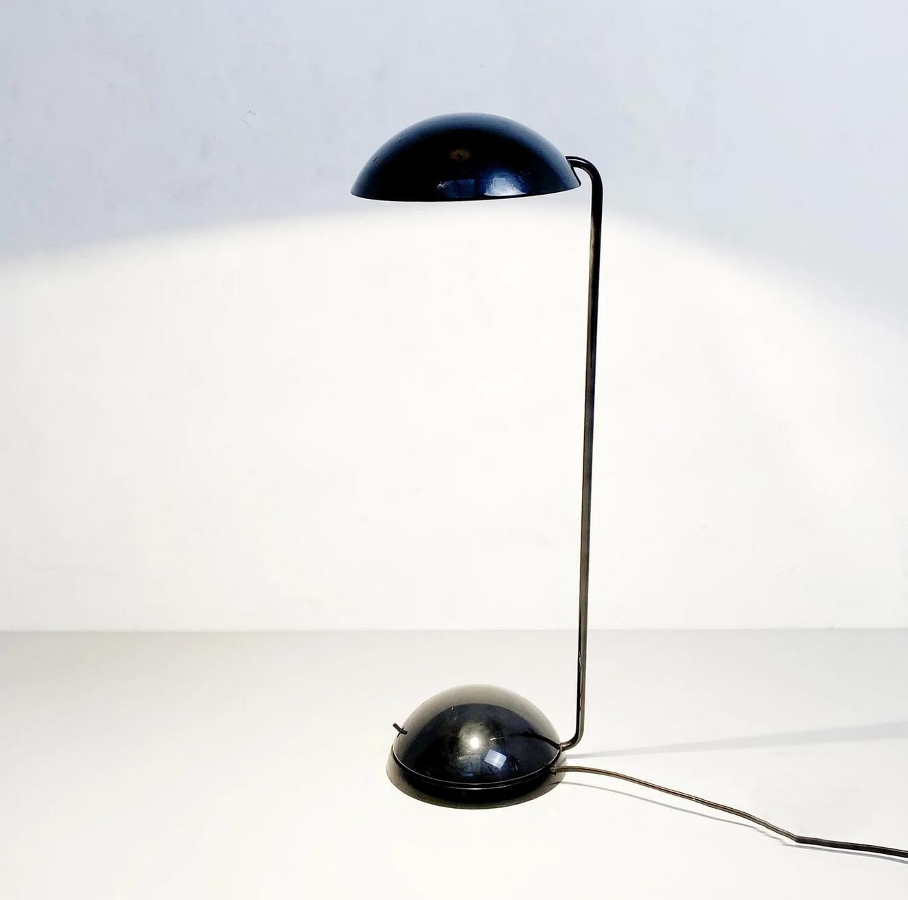 Italian Modern Plastic and Black Metal Bikini Table Lamp by Tronconi, 1980s For Sale 5