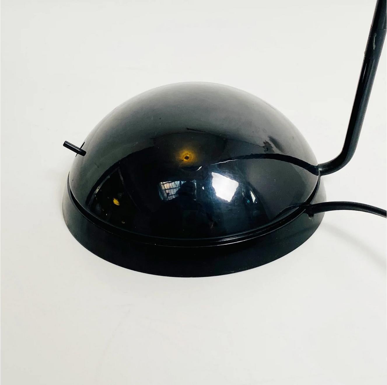 Italian Modern Plastic and Black Metal Bikini Table Lamp by Tronconi, 1980s For Sale 6