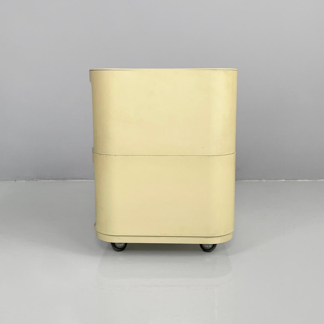 Fine XX secolo Cassettiera moderna italiana in plastica di Anna Castelli per Kartell, anni '70 in vendita