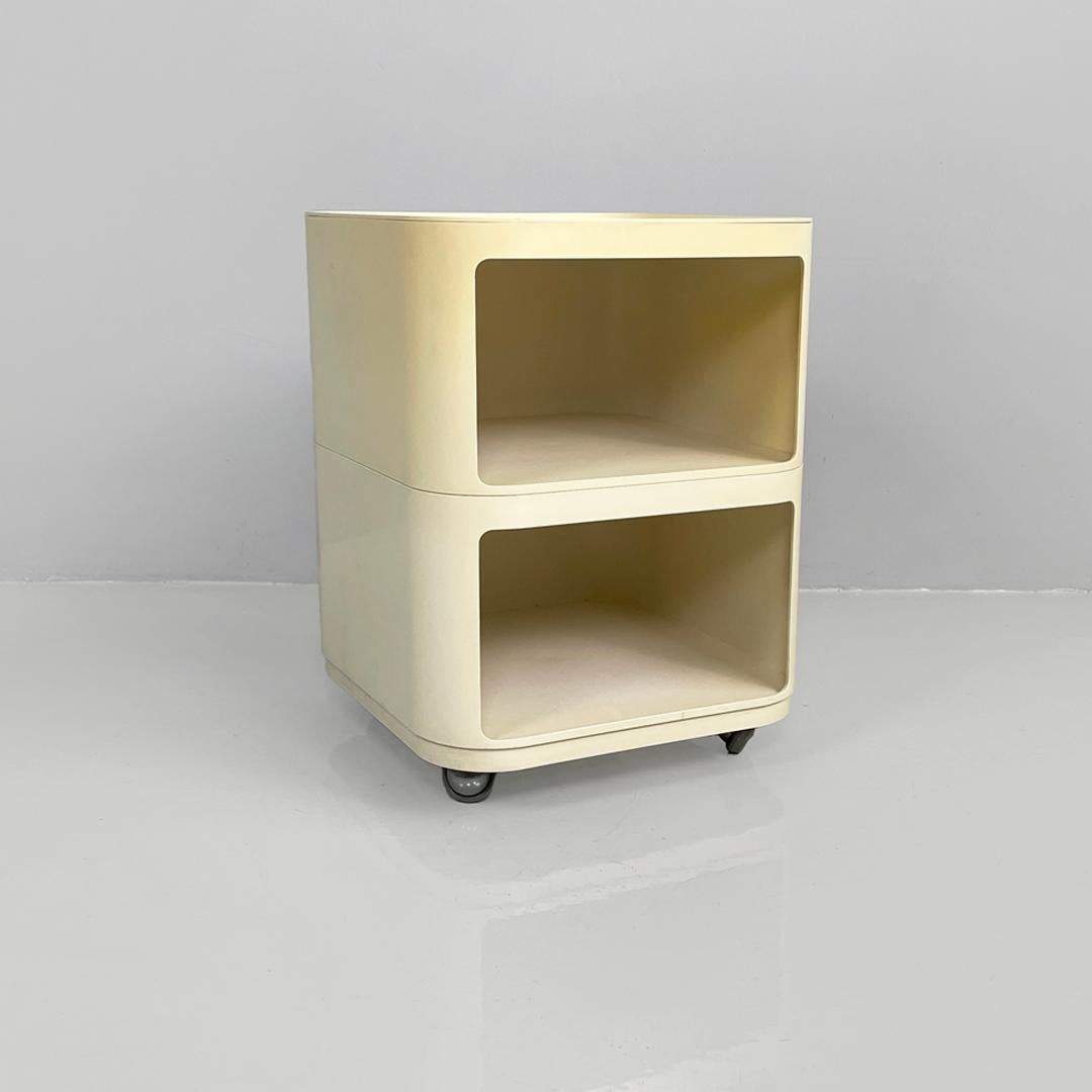 Plastica Cassettiera moderna italiana in plastica di Anna Castelli per Kartell, anni '70 in vendita