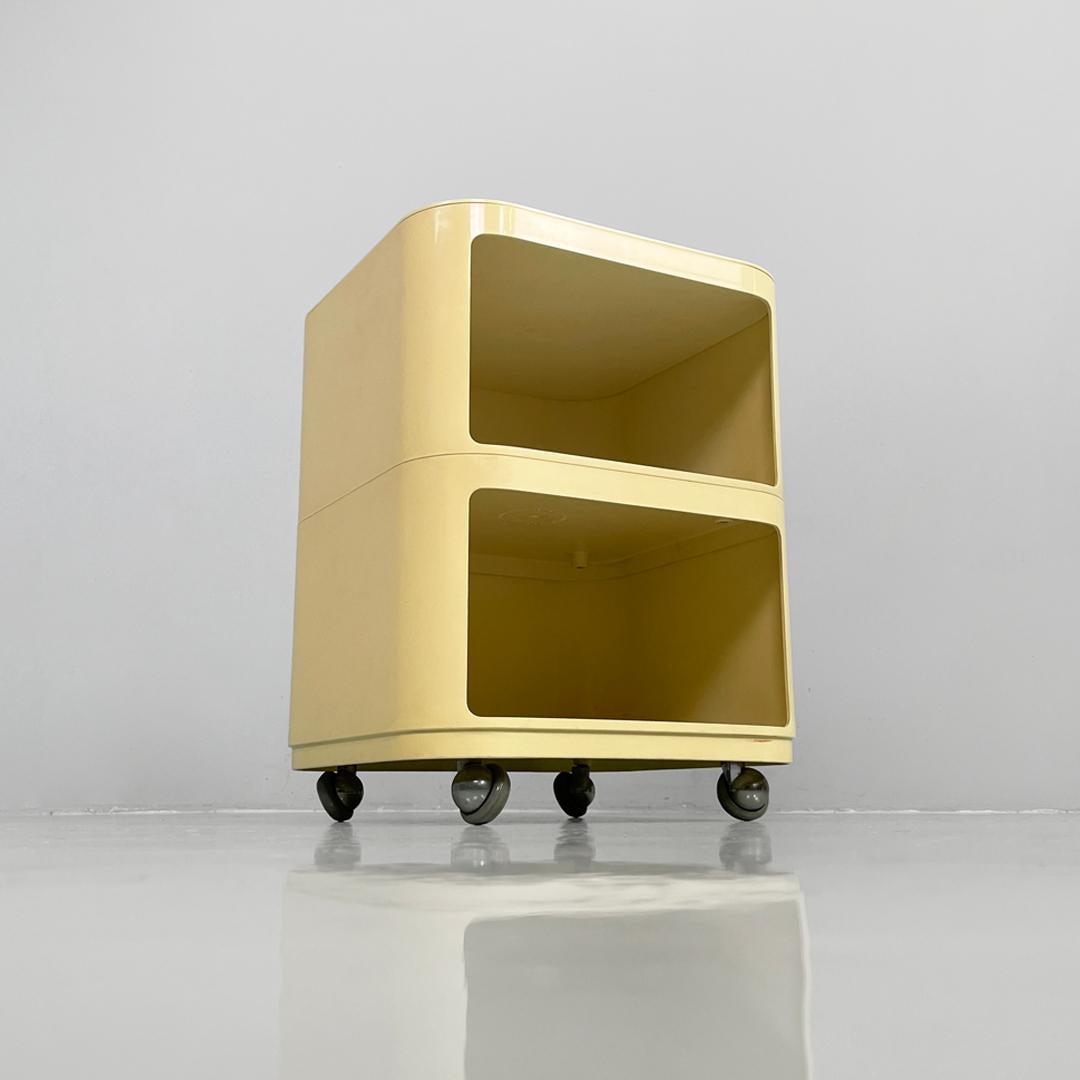 Cassettiera moderna italiana in plastica di Anna Castelli per Kartell, anni '70 in vendita 2