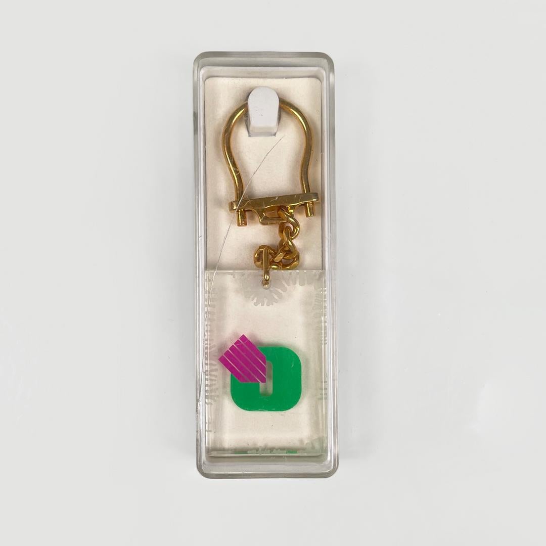 Moderno Italian modern plastic keychain for Olivetti, 1970s in vendita