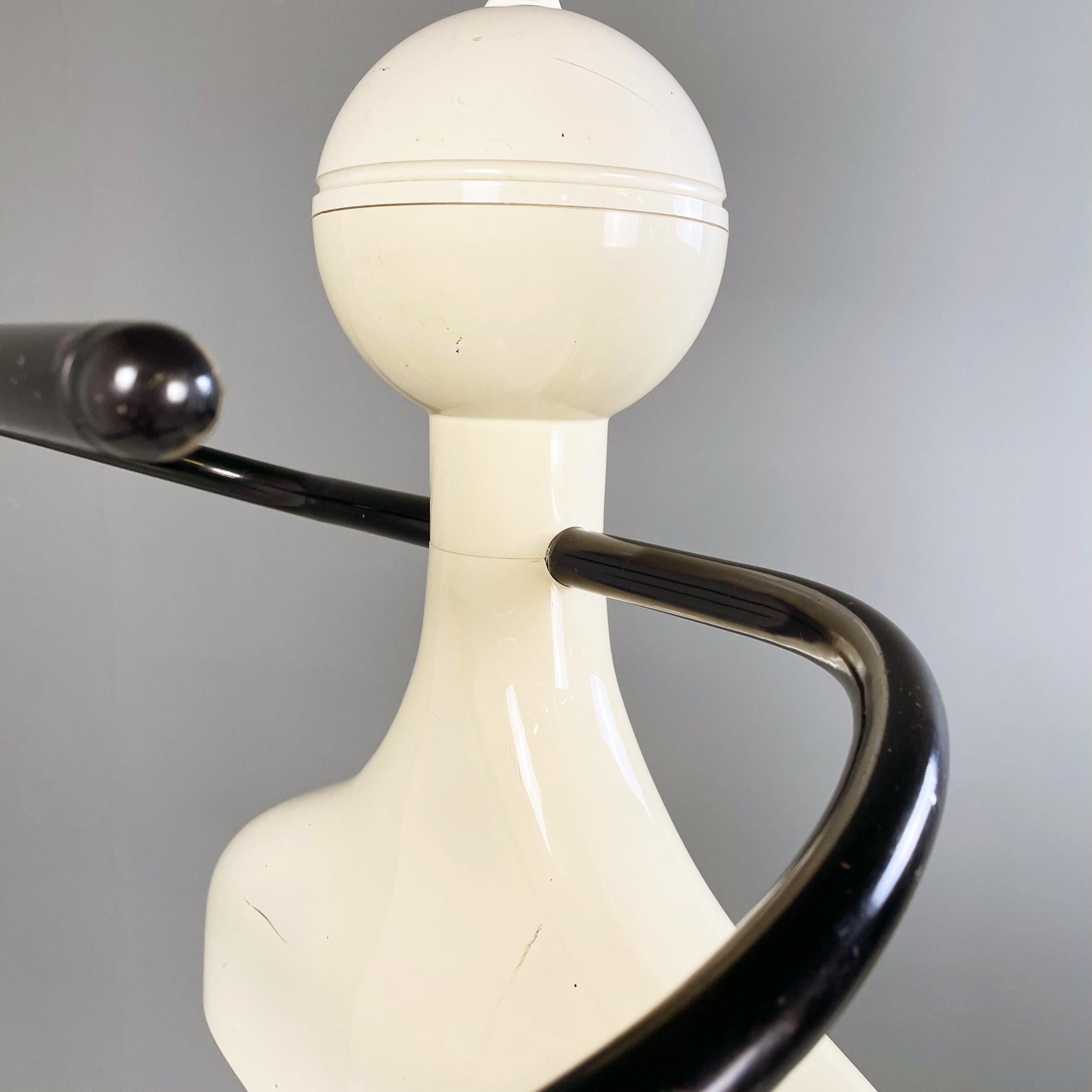 Italian Modern Plastic Metal Valet Stand by A Castelli Ferrieri Kartell, 1990s For Sale 5