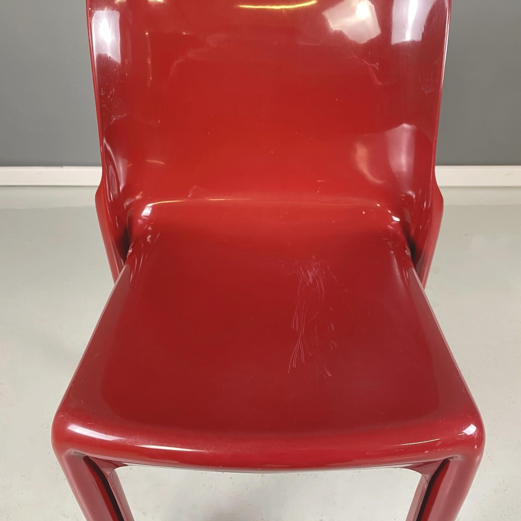 Italian modern plastic red Chairs Selene by Vico Magistretti for Artemide, 1960s For Sale 1