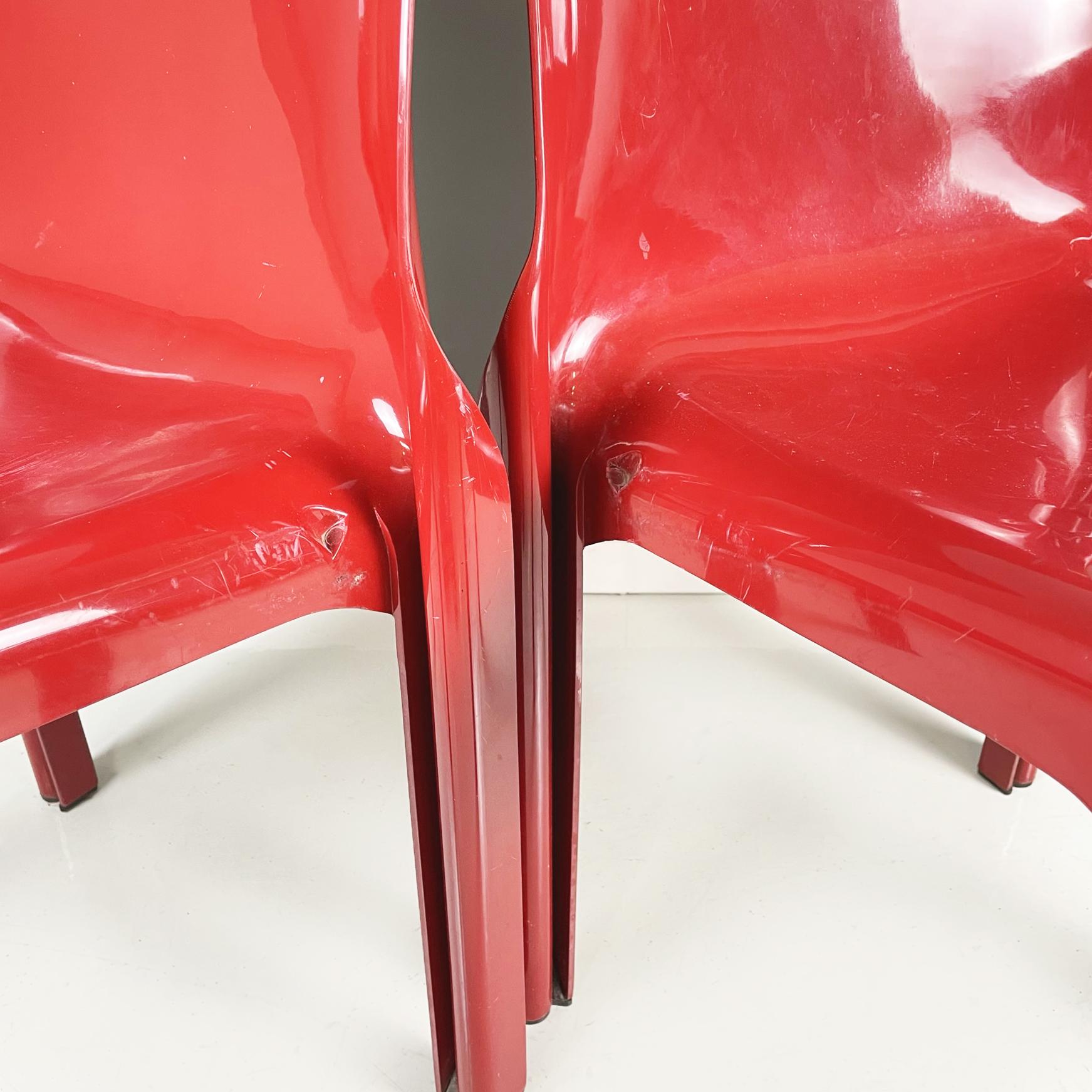 Italian modern plastic red Chairs Selene by Vico Magistretti for Artemide, 1960s For Sale 8