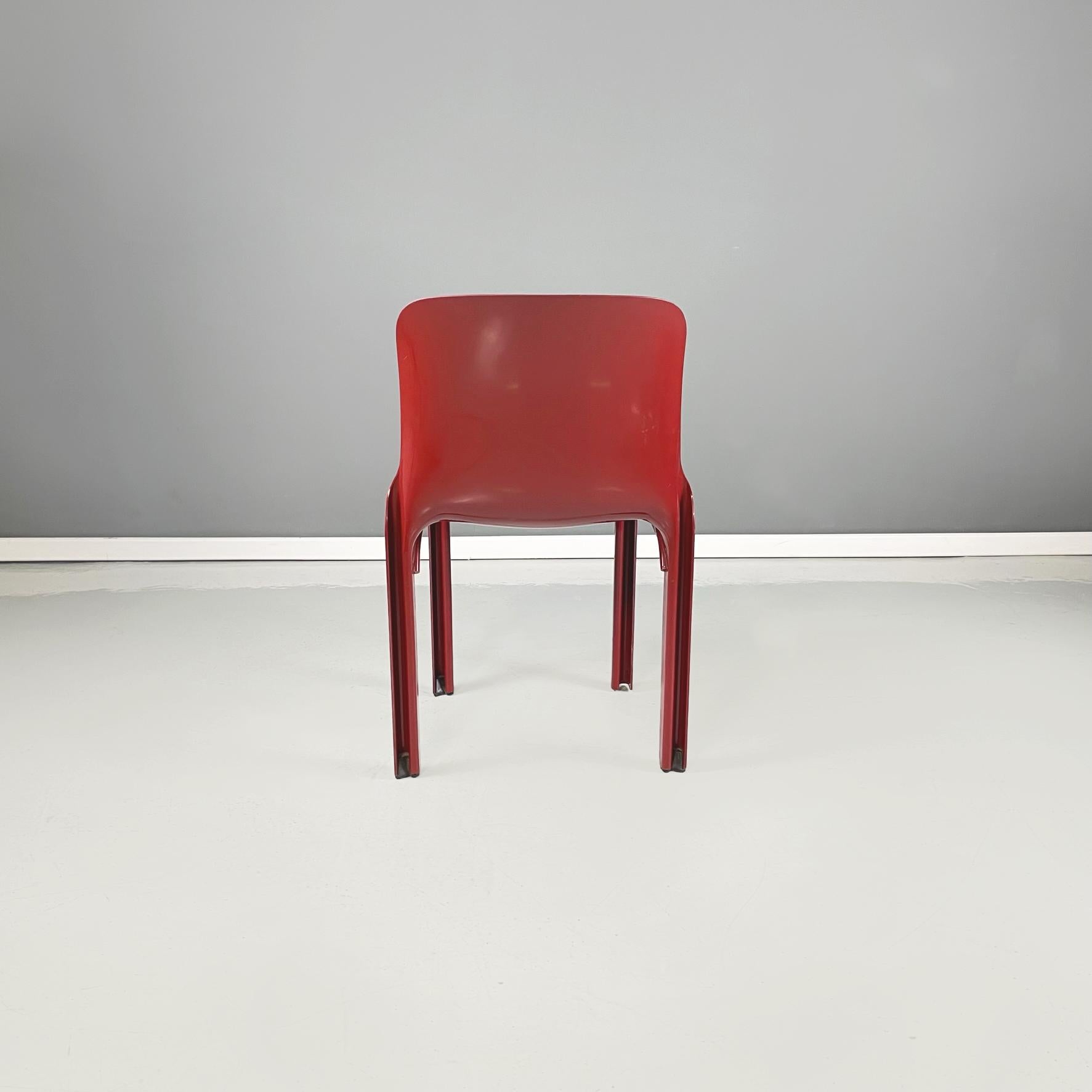 Italienische moderne rote Selene-Stühle aus Kunststoff von Vico Magistretti für Artemide, 1960er Jahre im Zustand „Relativ gut“ im Angebot in MIlano, IT