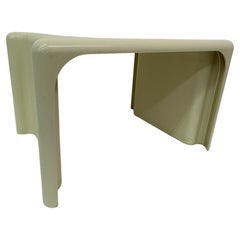 Tavolino moderno in plastica attribuito a Giotto Stoppino per Elco Scorze