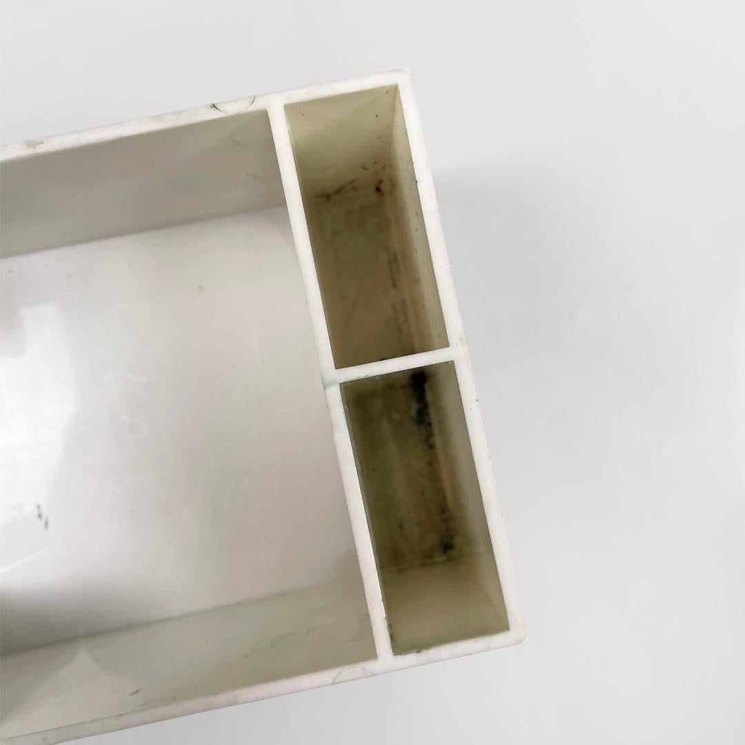 Italian modern plastic storage for Olivetti, 1970s in vendita 7