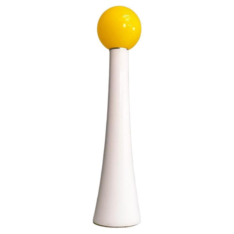 Lampadaire moderne italien en plastique et verre jaune, Annig Sarian pour Kartell, 1970 en vente