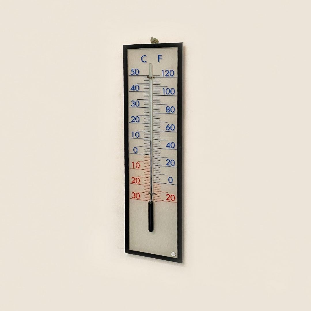 Italian Modern Plexiglass and Glass Mercury Wall Thermometer, 1980s In Good Condition In MIlano, IT