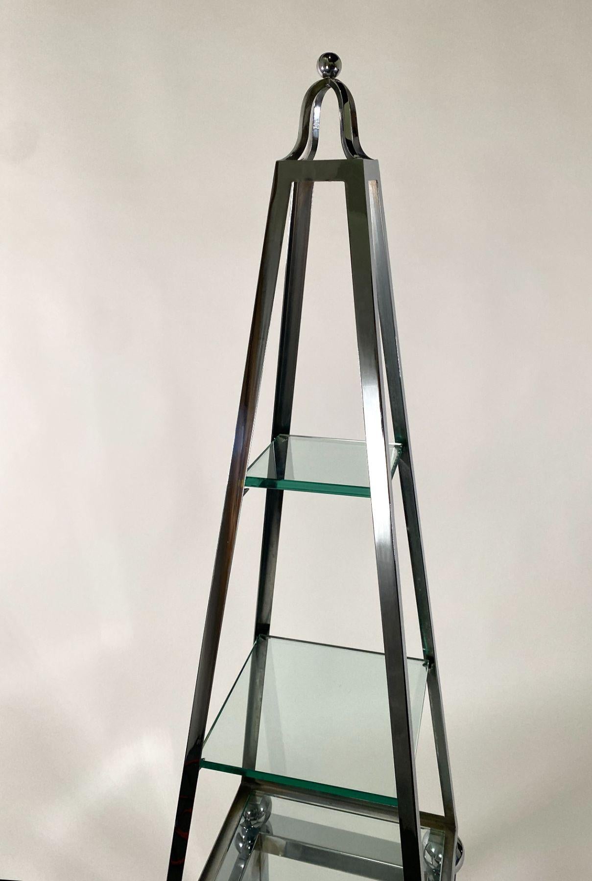 Italian Modern Polished Chrome Obelisk Form Etagere In Good Condition For Sale In Hollywood, FL