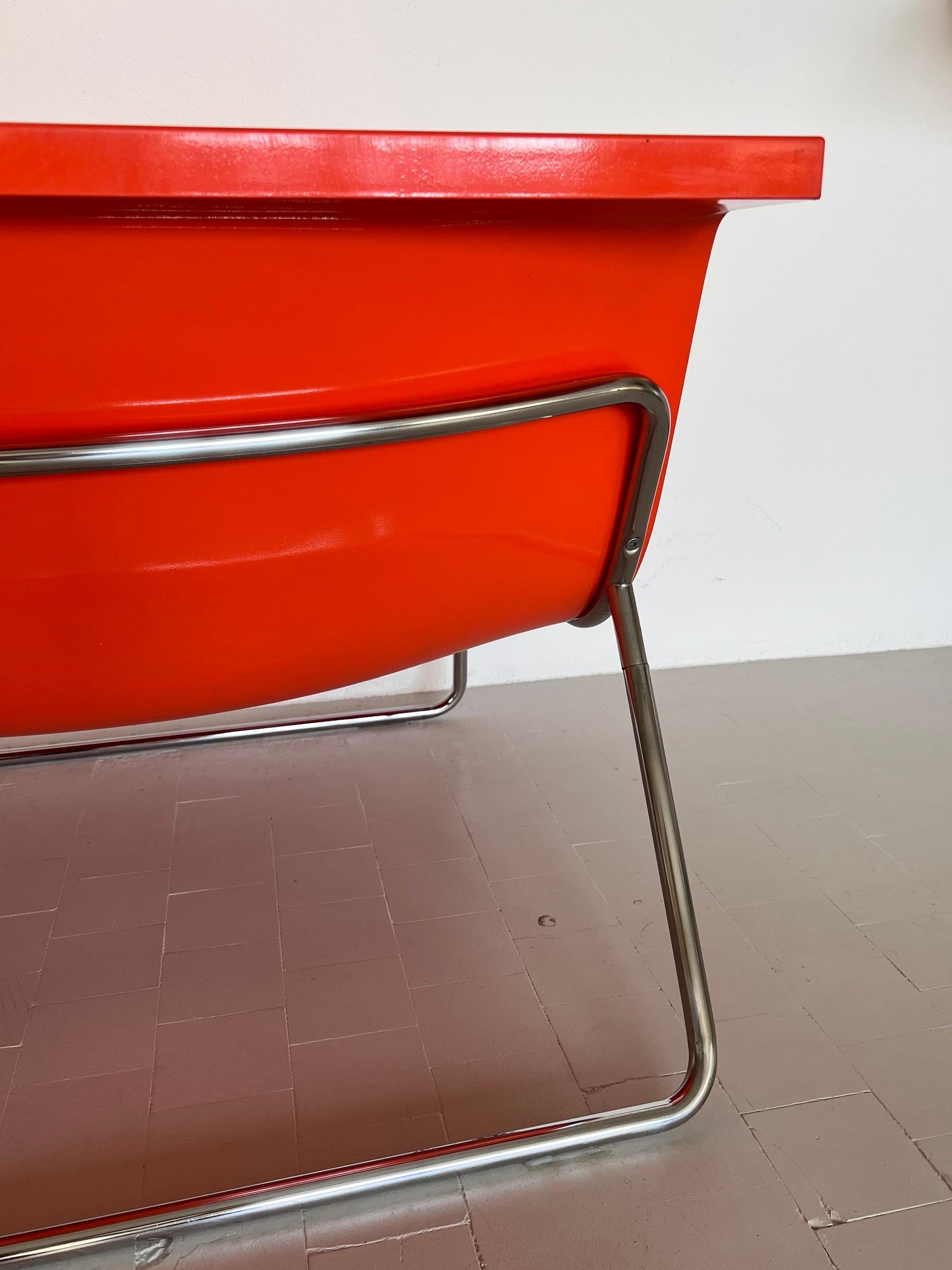Italian Modern Pop Lounge Chairs in Orange by Piero Lissoni for Kartell, 1970s 10