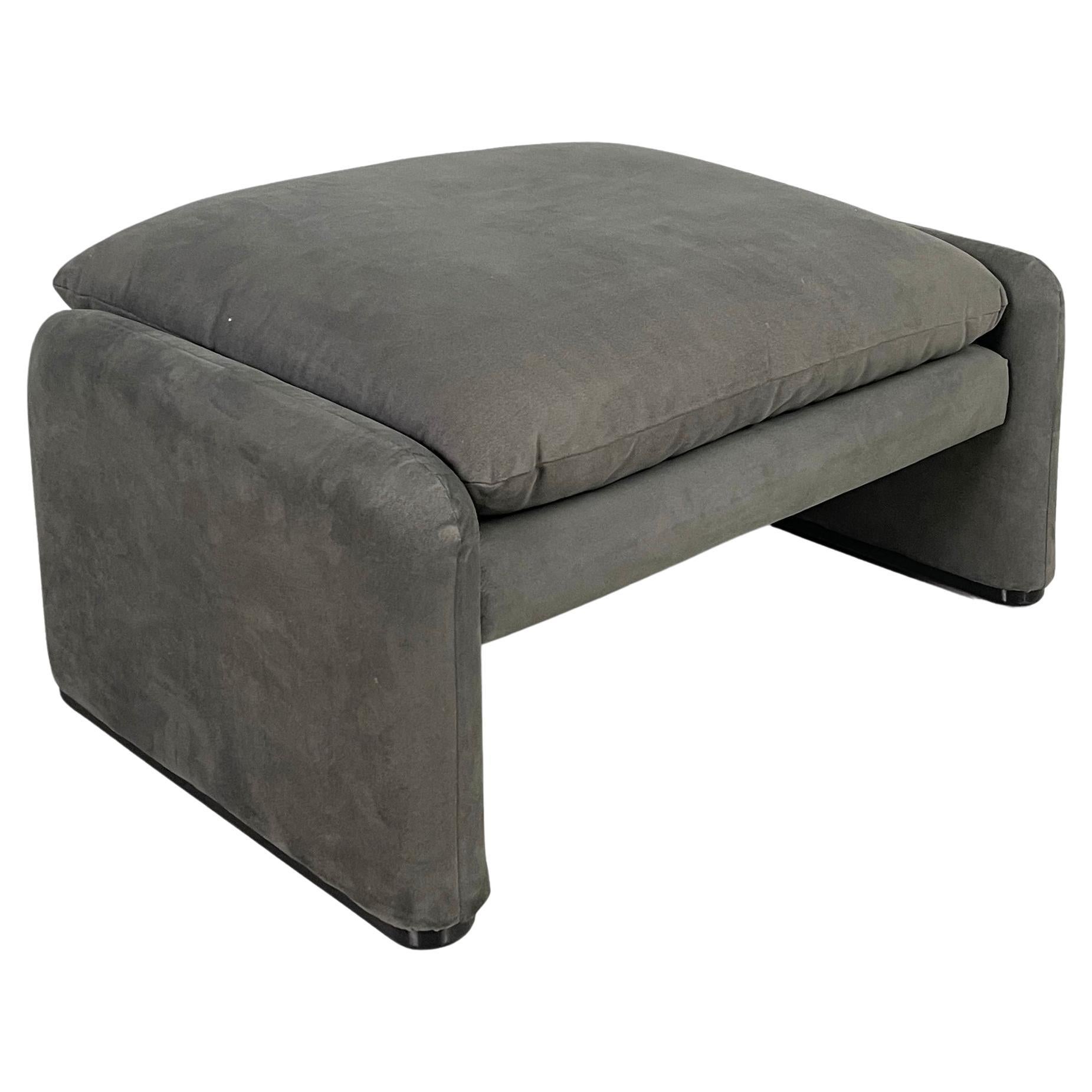Italian modern pouf Maralunga by Vico Magistretti for Cassina, 1970s