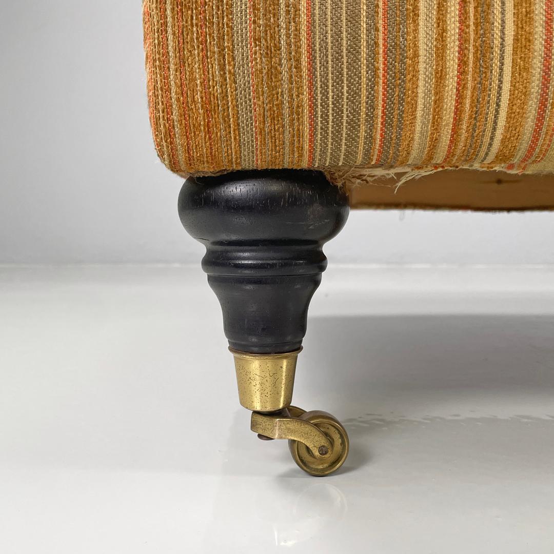 Italienischer moderner Hocker auf Messingrädern mit orange und braun gestreiftem Stoff, 1970er Jahre im Angebot 14