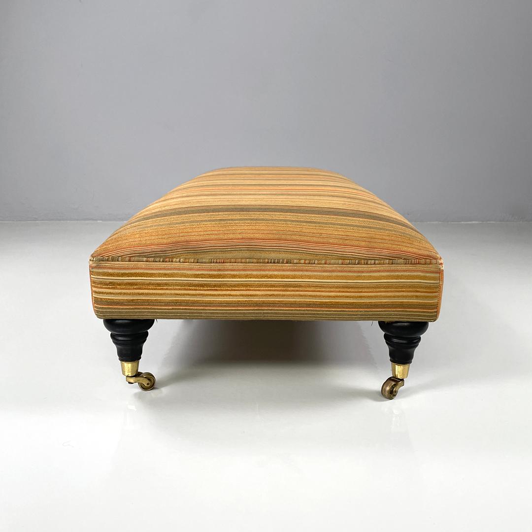 Italienischer moderner Hocker auf Messingrädern mit orange und braun gestreiftem Stoff, 1970er Jahre im Angebot 2