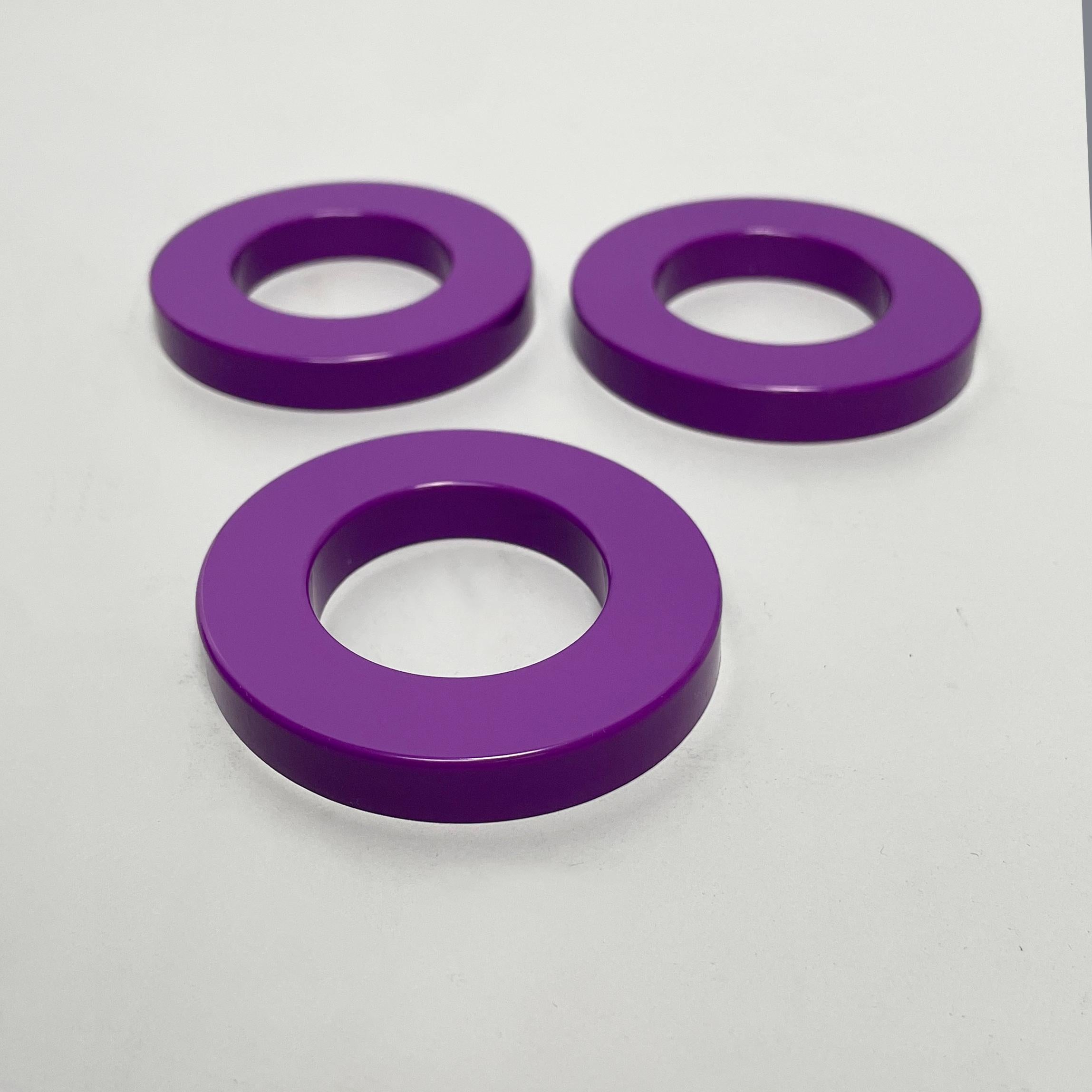 Plastic Italian modern purple rings for the perpetual wall calendar by Ring A Date, 2020 For Sale