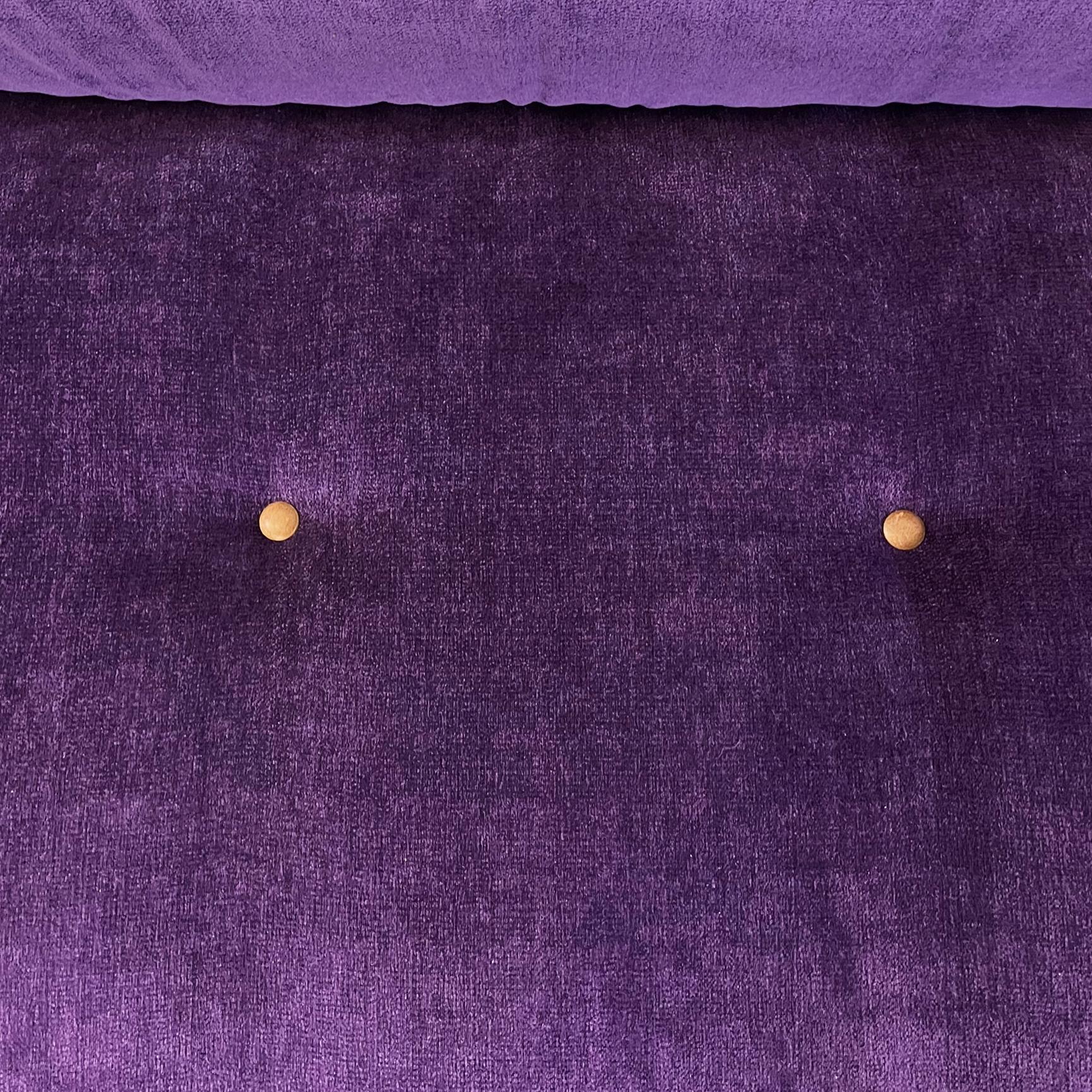Italian Modern Purple Velvet Sofa Bed Anfibio by Becchi for Giovannetti, 1970s For Sale 7