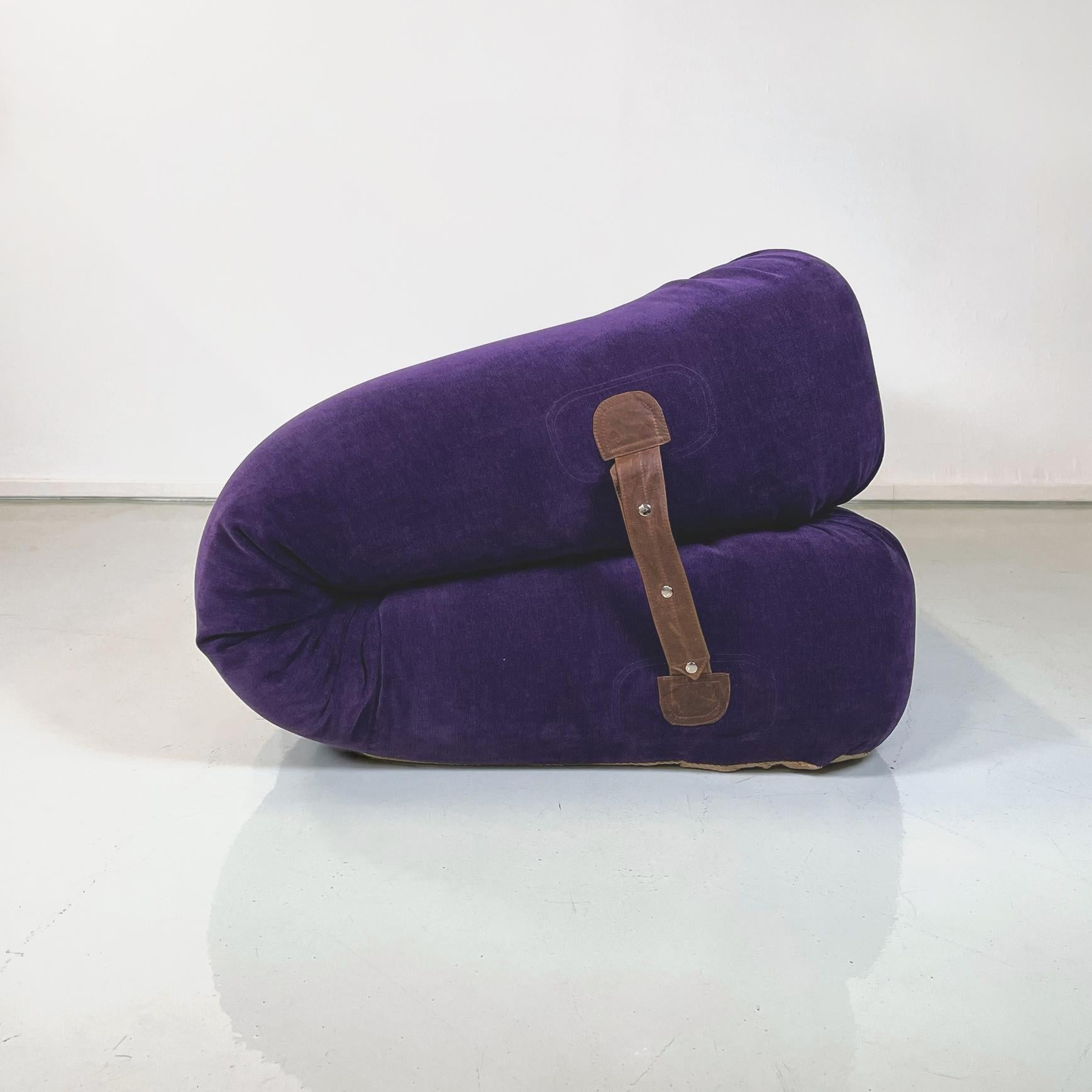 Late 20th Century Italian Modern Purple Velvet Sofa Bed Anfibio by Becchi for Giovannetti, 1970s
