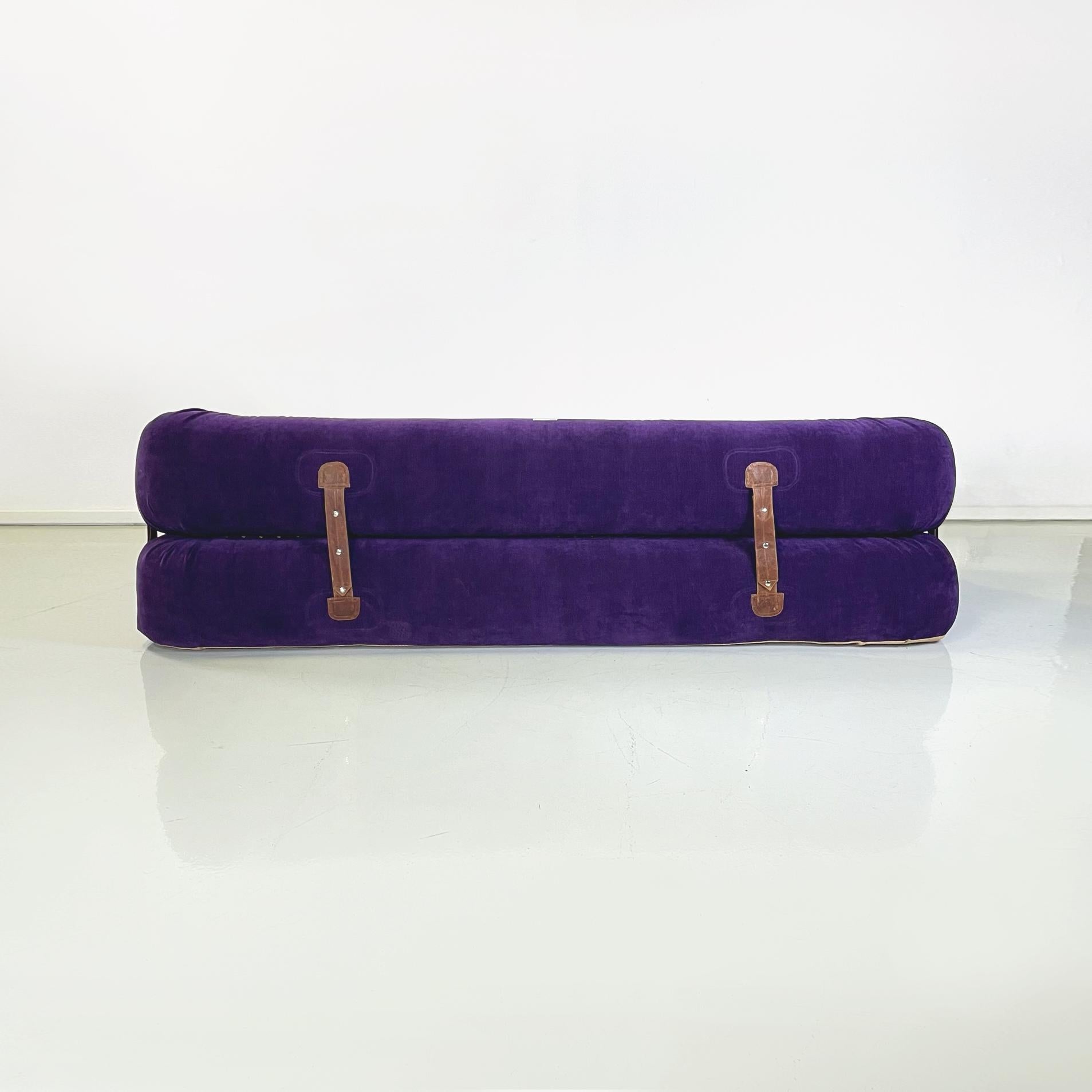 Italian Modern Purple Velvet Sofa Bed Anfibio by Becchi for Giovannetti, 1970s 1