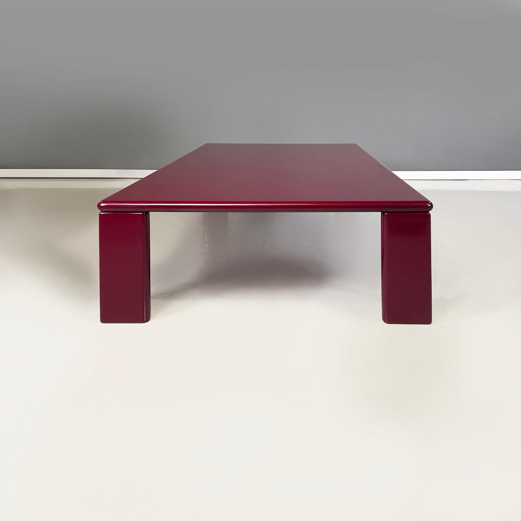 Italian Modern purple Wooden Coffee Table Ming by Takahama for Gavina, 1980s In Good Condition In MIlano, IT