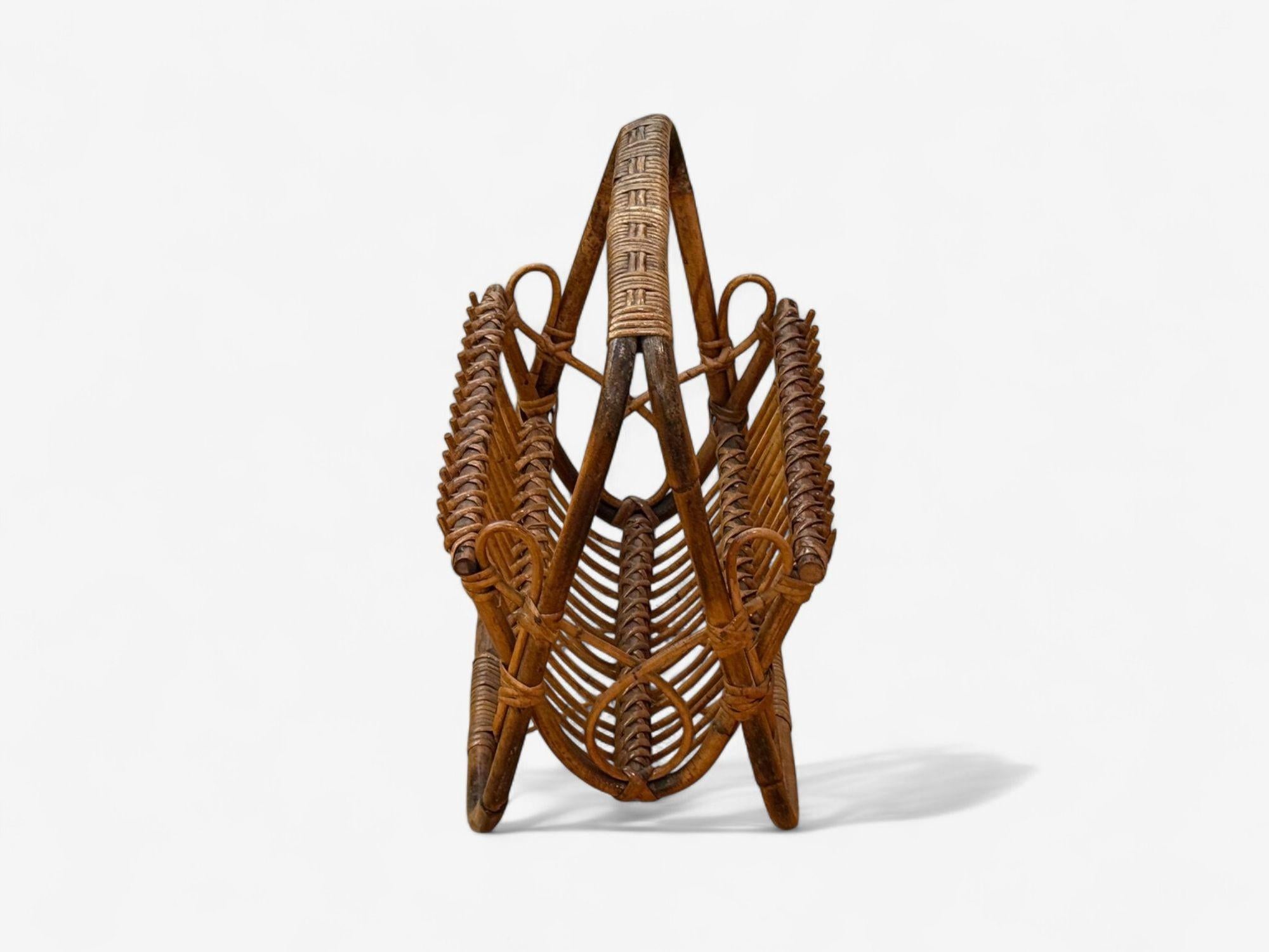 Moderno italiano, rattan, bambù, canna, portariviste, Italia, anni '60 in vendita 1