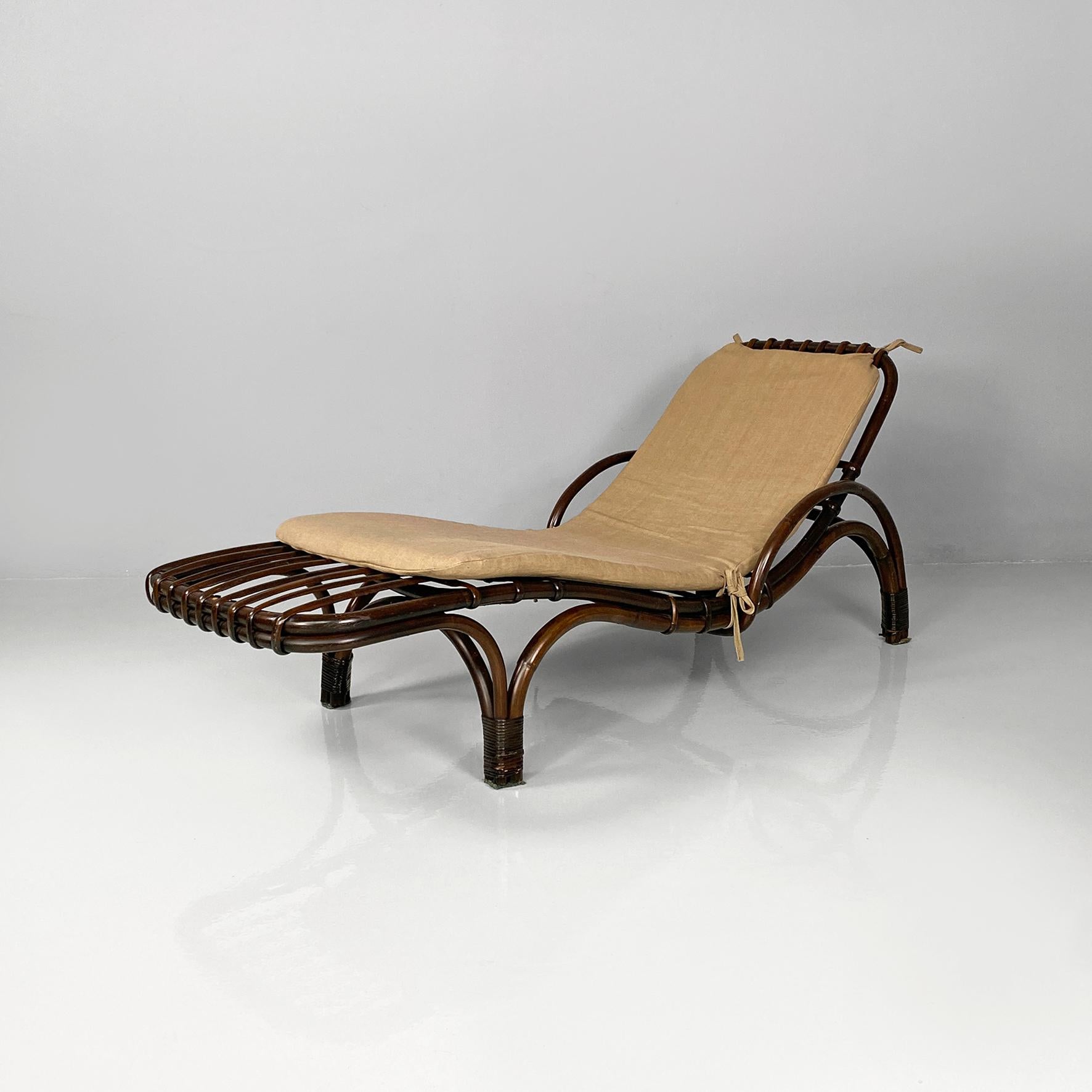 Italian modern rattan chaise longue or deckchair with cotton pillow, 1980s in vendita 11
