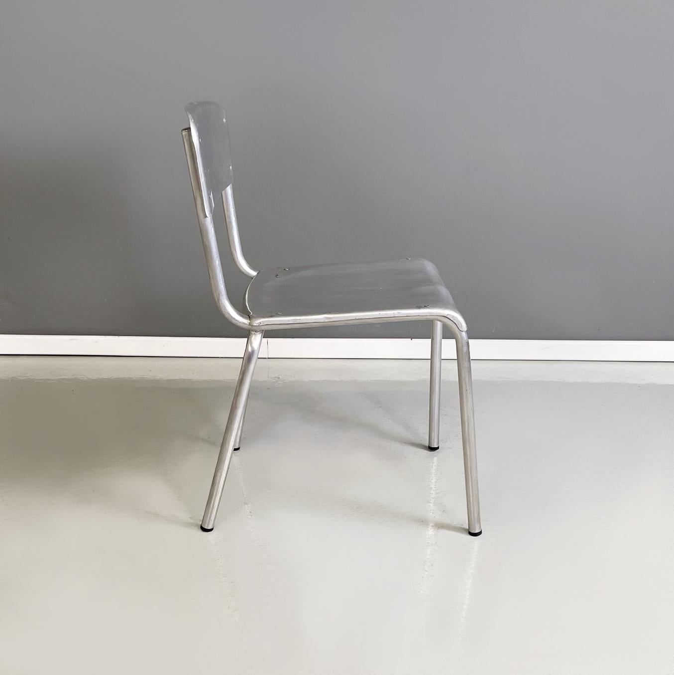 Italian modern rectangular aluminium stackable chairs, 1980s In Fair Condition In MIlano, IT