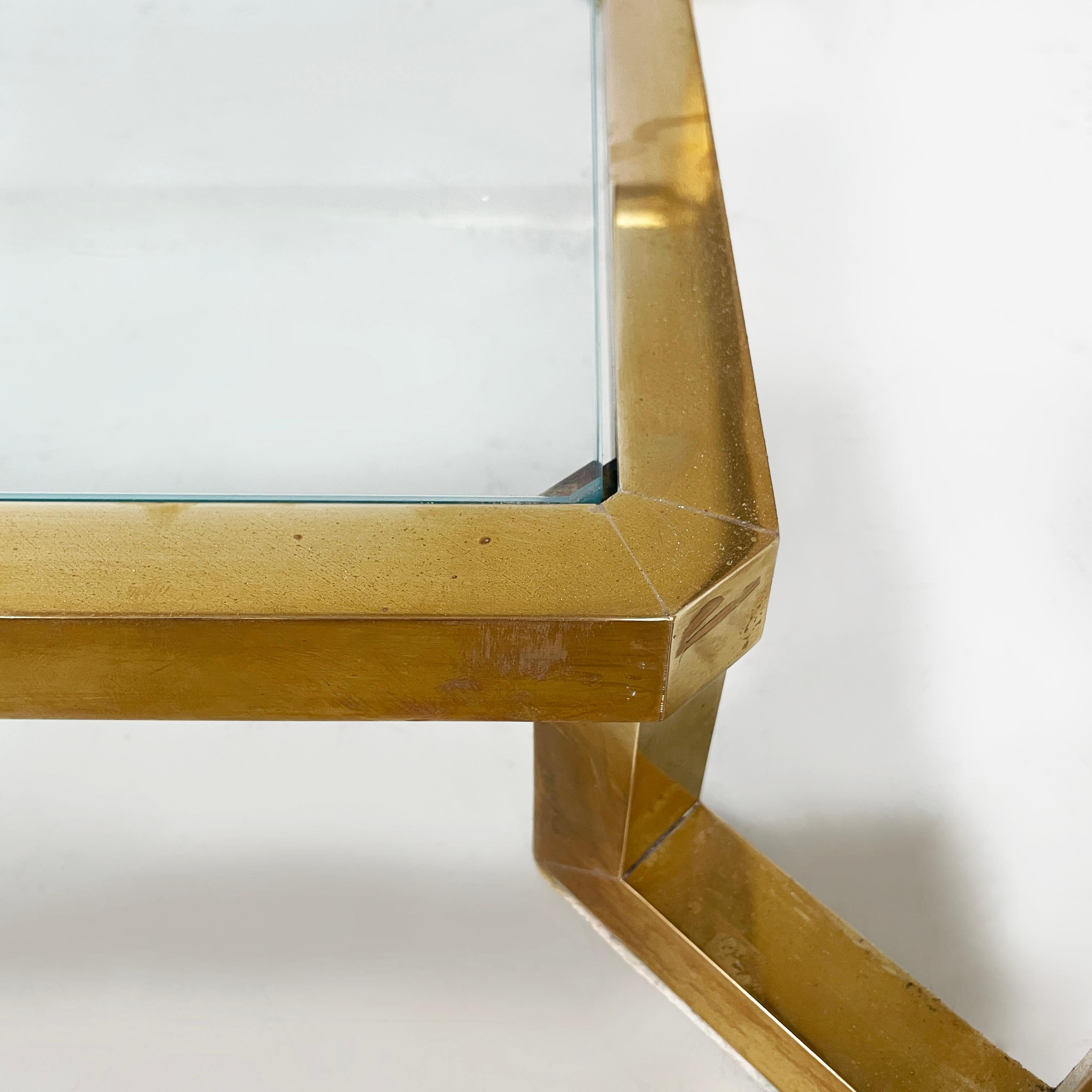 Italian modern Rectangular coffee table with 2 shelves in brass and glass, 1970s 8