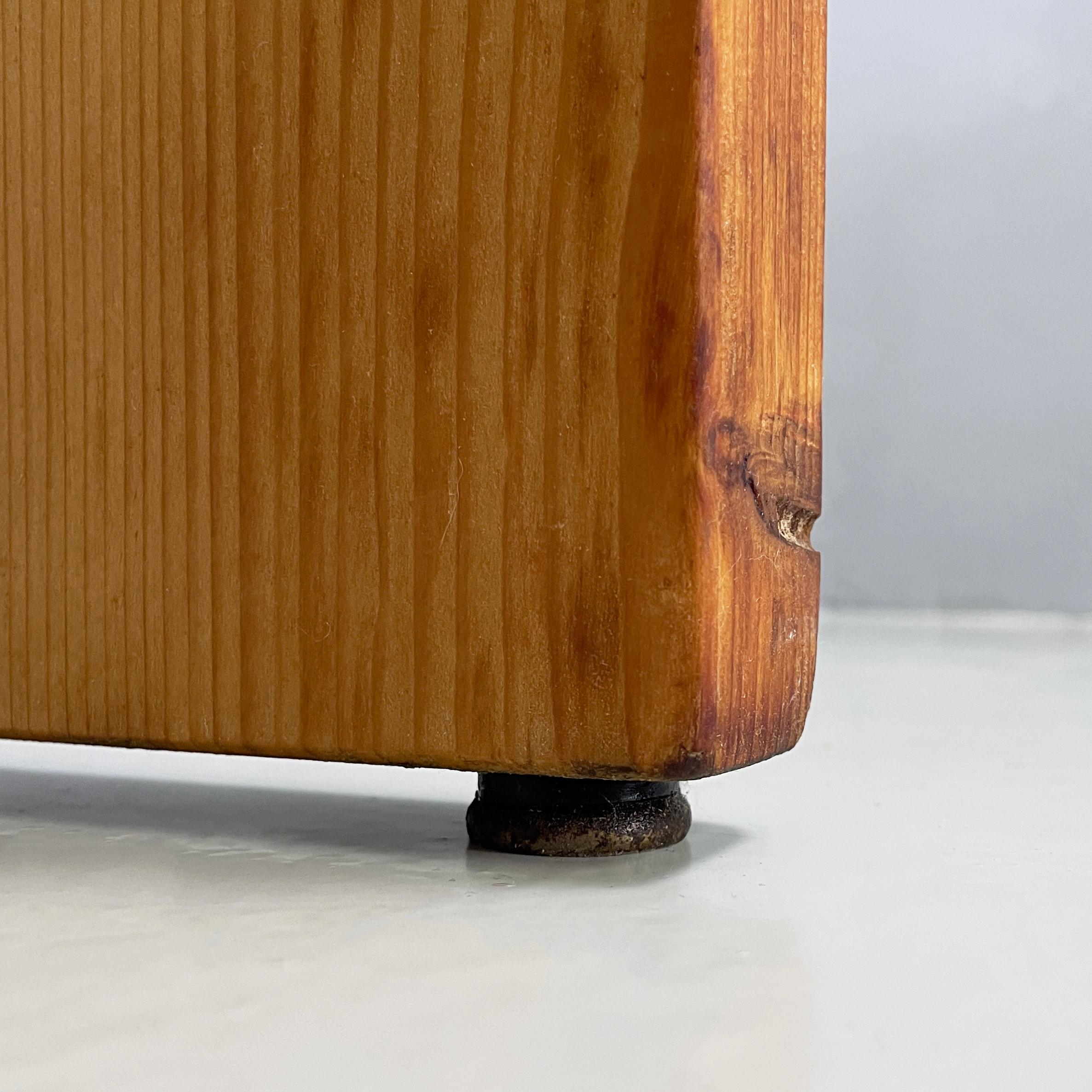 Italian modern Rectangular console table in wood, 1970s For Sale 9