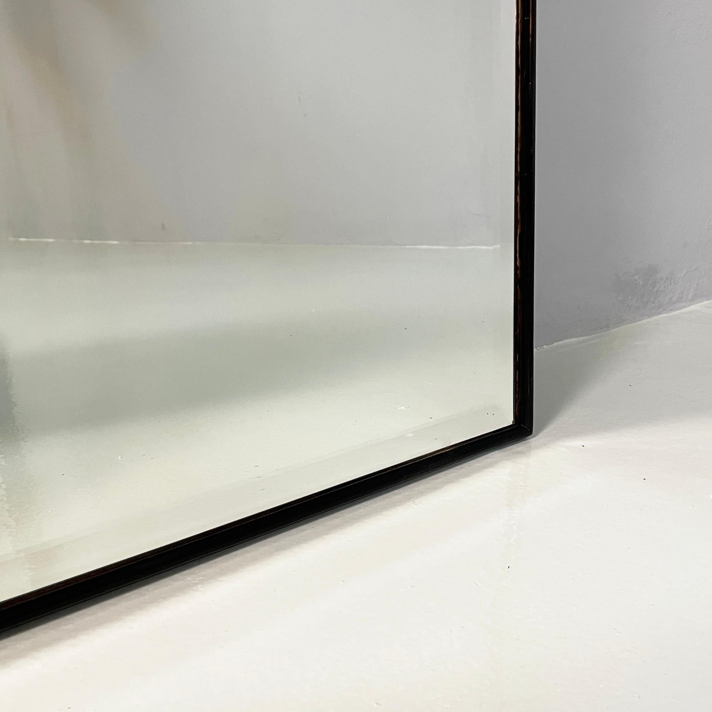 Miroir rectangulaire moderne italien avec cadre en bois noir, années 1990 en vente 4