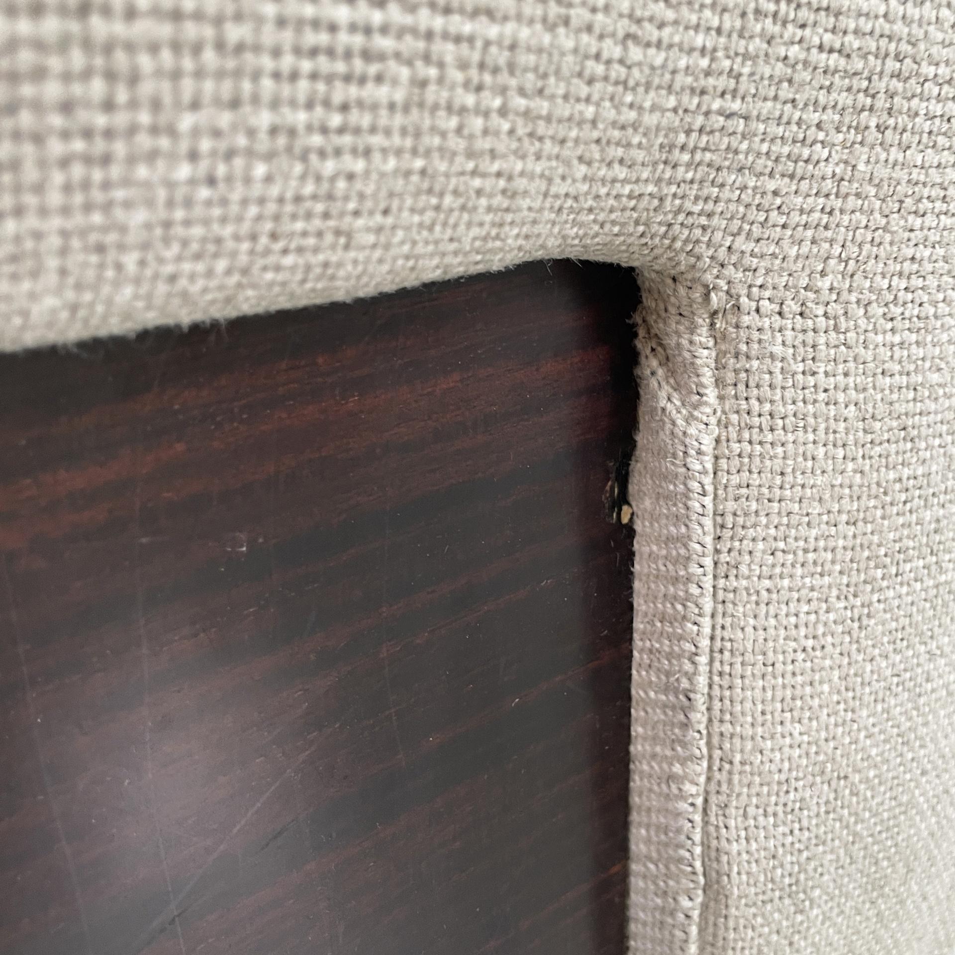 Puf rectangular moderno italiano de madera y tela beige, años 70 en venta 1