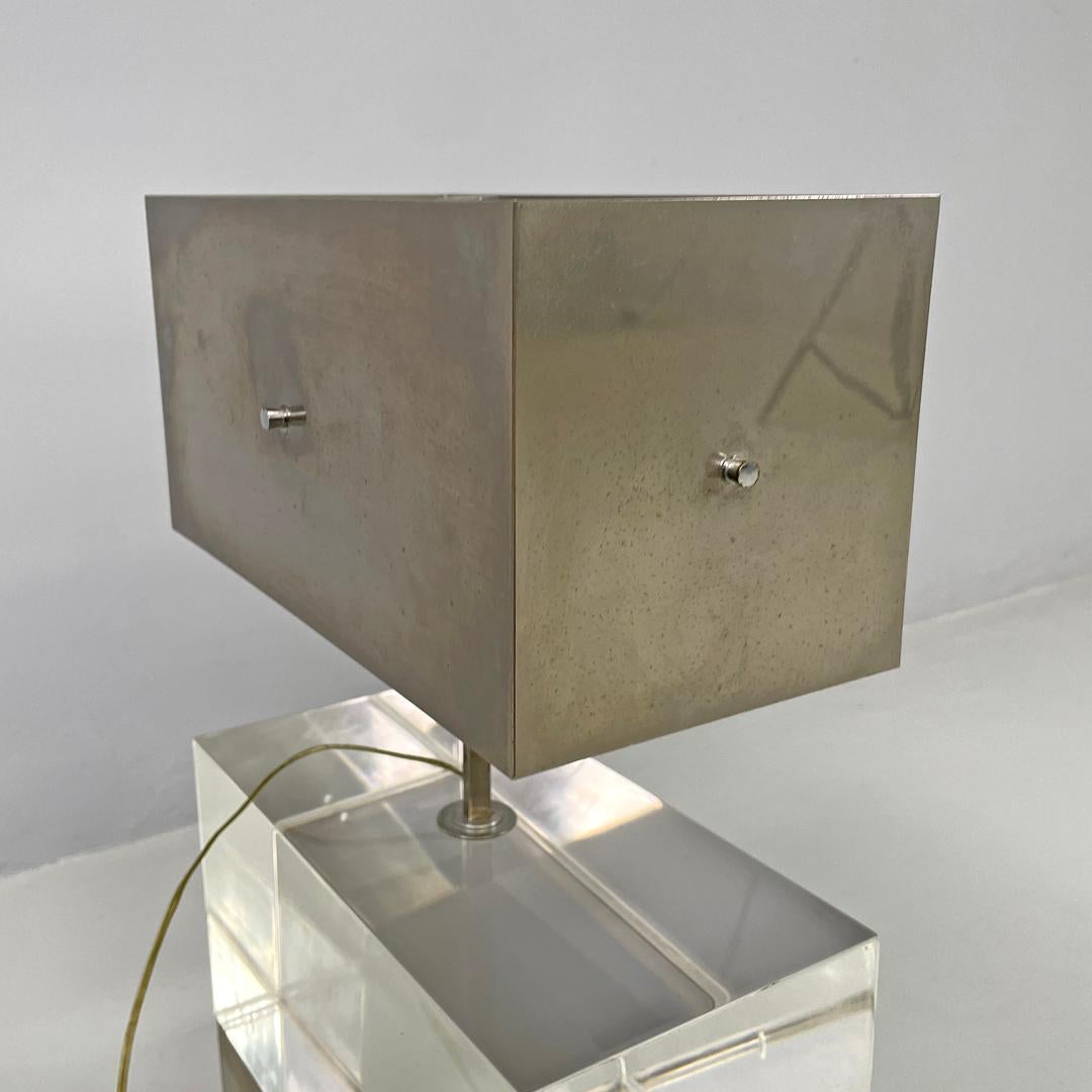 Italian modern rectangular table lamp in metal and transparent plexiglass, 1970s For Sale 6