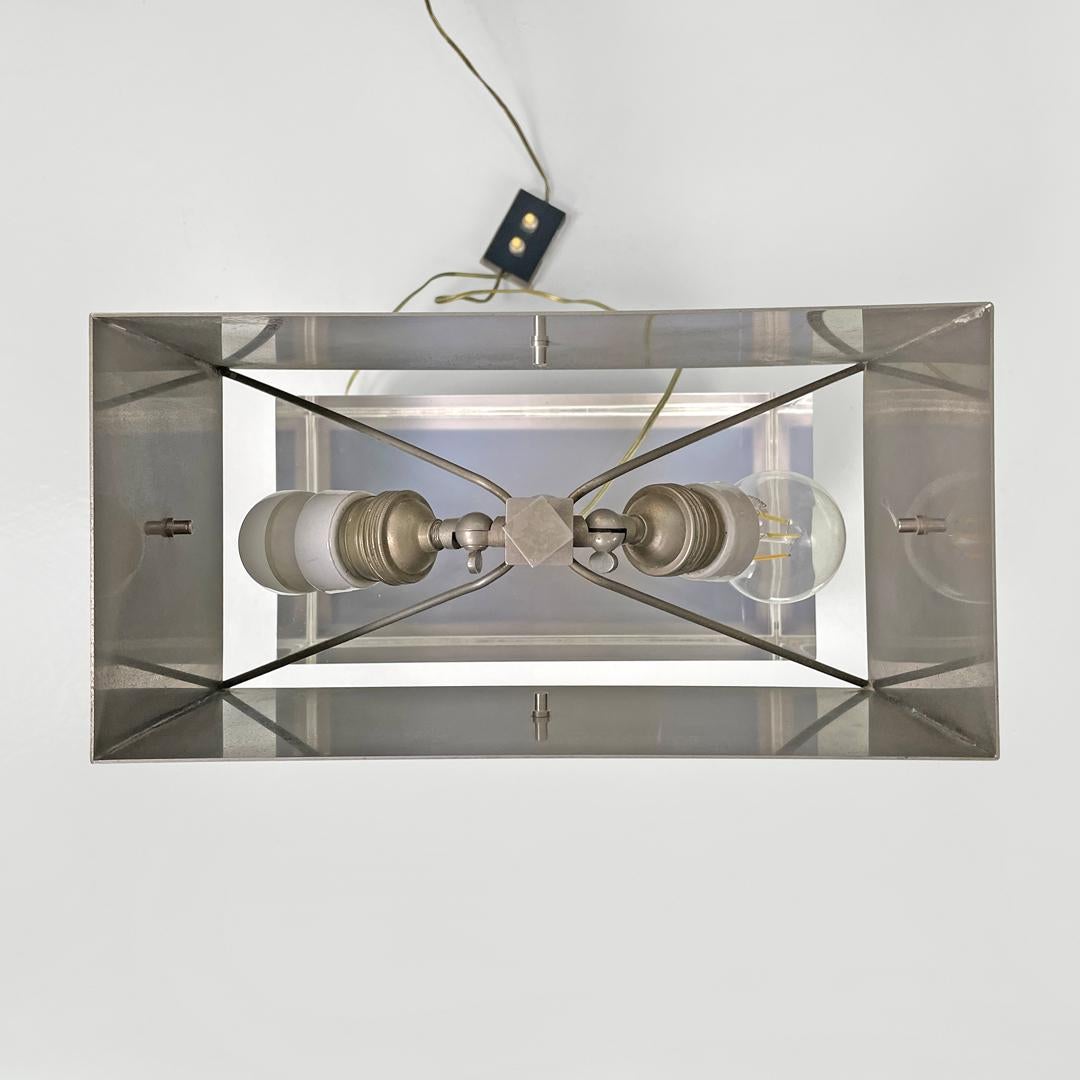 Italian modern rectangular table lamp in metal and transparent plexiglass, 1970s For Sale 4
