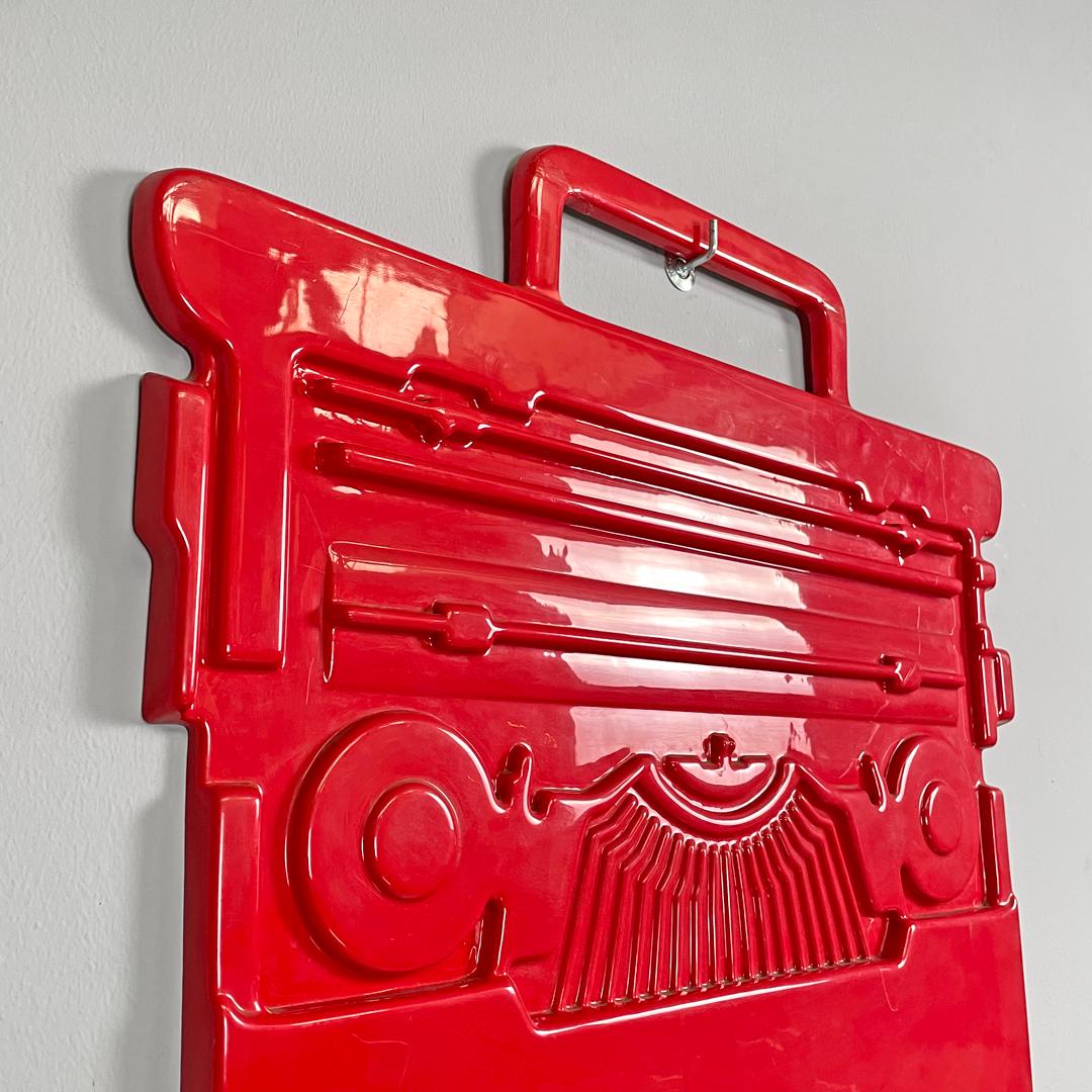 Enseigne publicitaire italienne moderne rouge Valentine Ettore Sottsass pour Olivetti 1970 en vente 5