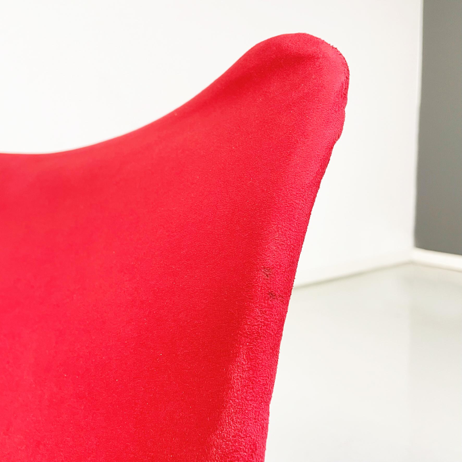 Italian Modern Red Armchair Mod. Saghi by Kazuhide Takahama for Gavina, 1970s For Sale 1