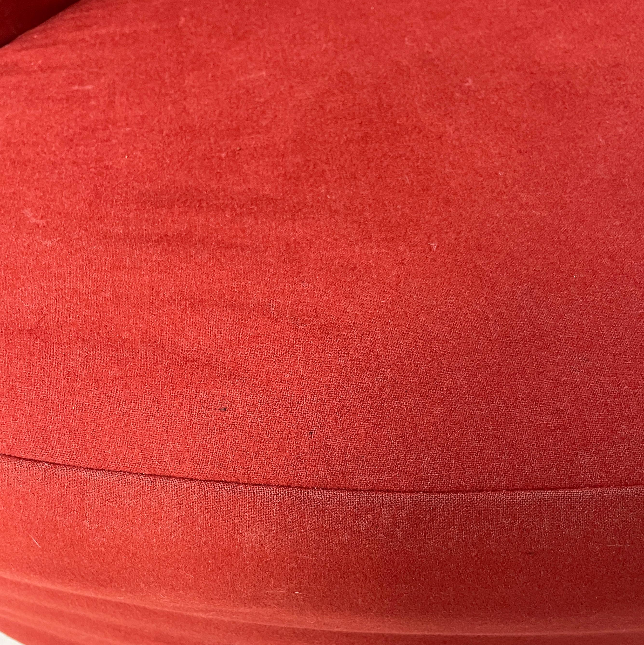 Sillón moderno italiano Toro rojo de Luigi Caccia Dominioni para Azucena, años 80 en venta 3