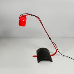 Italian modern red black metal table lamp T555 Luci Illuminazione Interni, 1980s