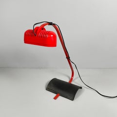 Italian modern red black metal table lamp T555 Luci Illuminazione Interni, 1980s