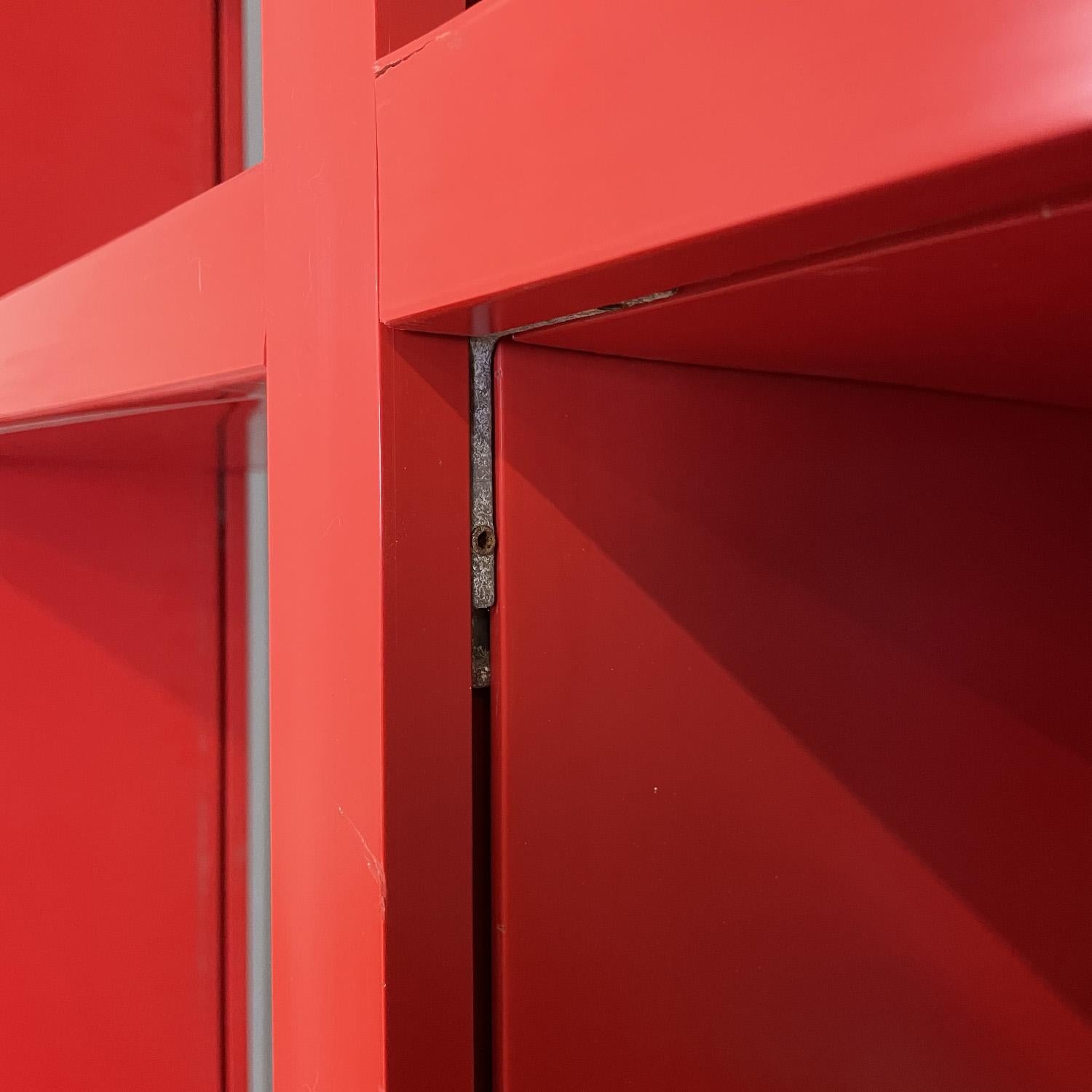 Italian modern red bookcase Dodona 300 by Ernesto Gismondi for Artemide, 1970s 1