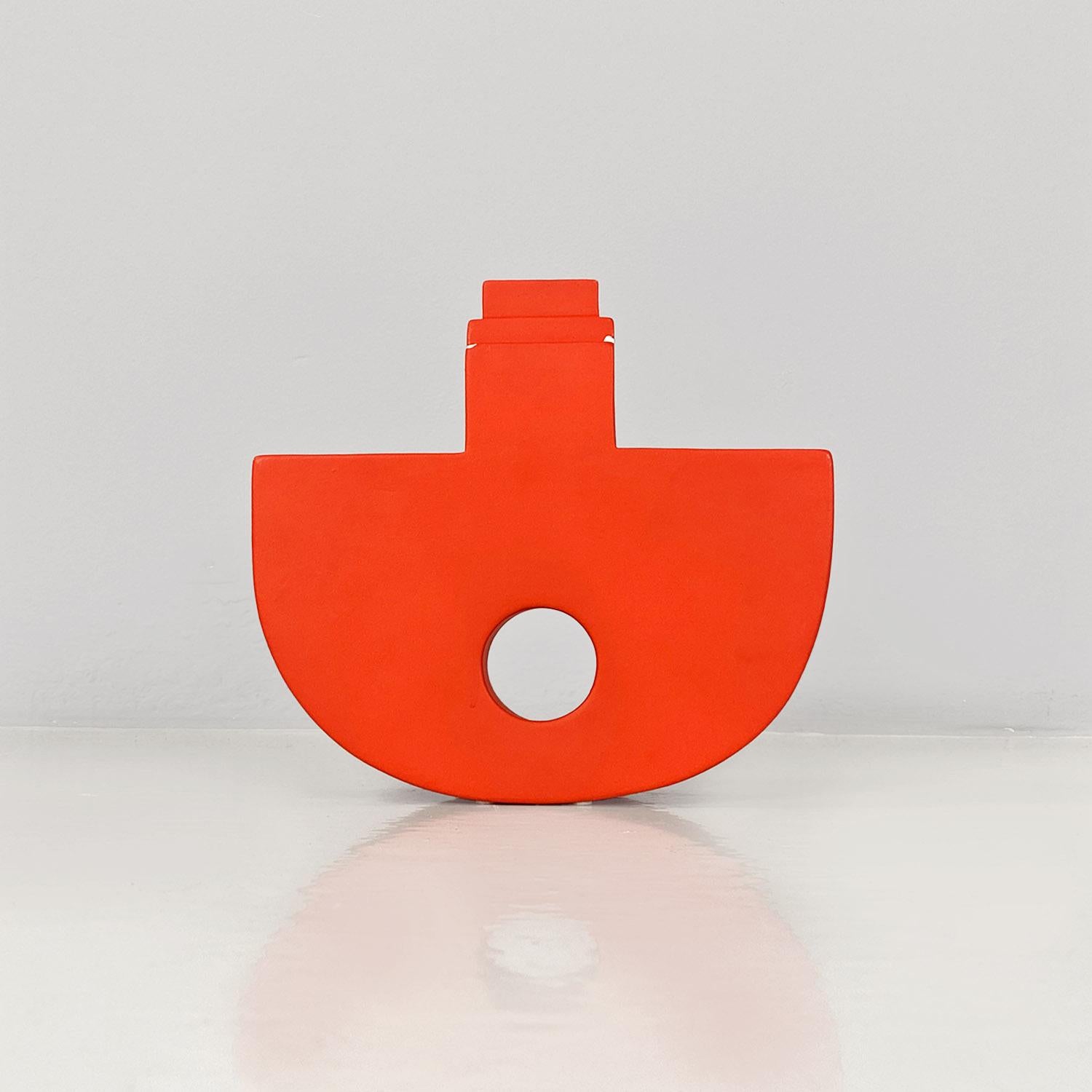 Post-Modern Italian modern red ceramic Dondolo sculpture vase by Florio Pac Paccagnella 2023 For Sale