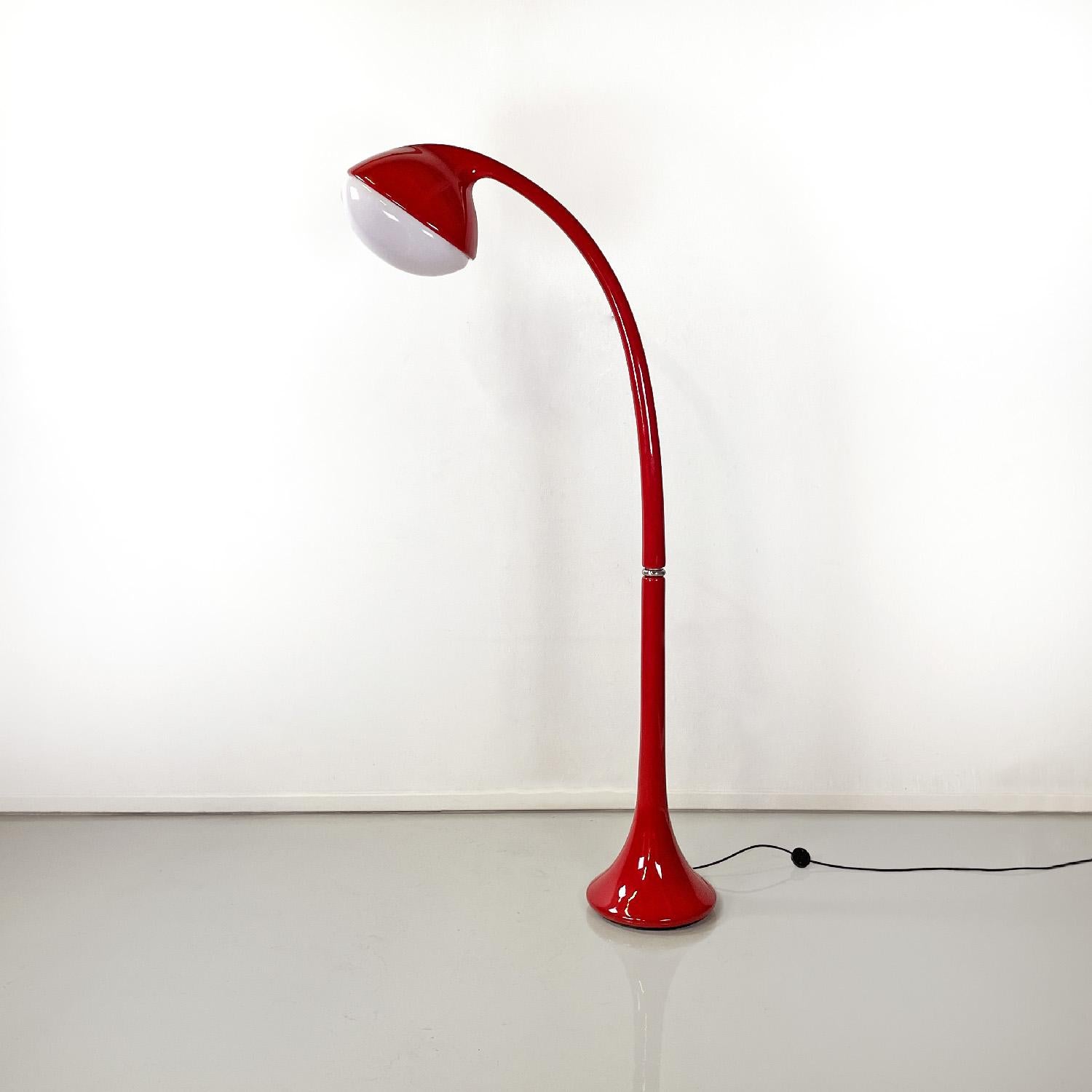 Italian modern red floor lamp Lampione by Fabio Lenci for Guzzini, 1970s
Floor lamp mod. Lampione with a round base in metal and red polyurethane. The structure is composed of a central stem with a round section which curves in the upper part,