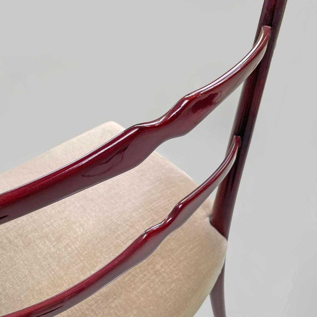 Italienische moderne rot lackierte Holzstühle mit elfenbeinweißem Stoff, 1970er Jahre im Angebot 8