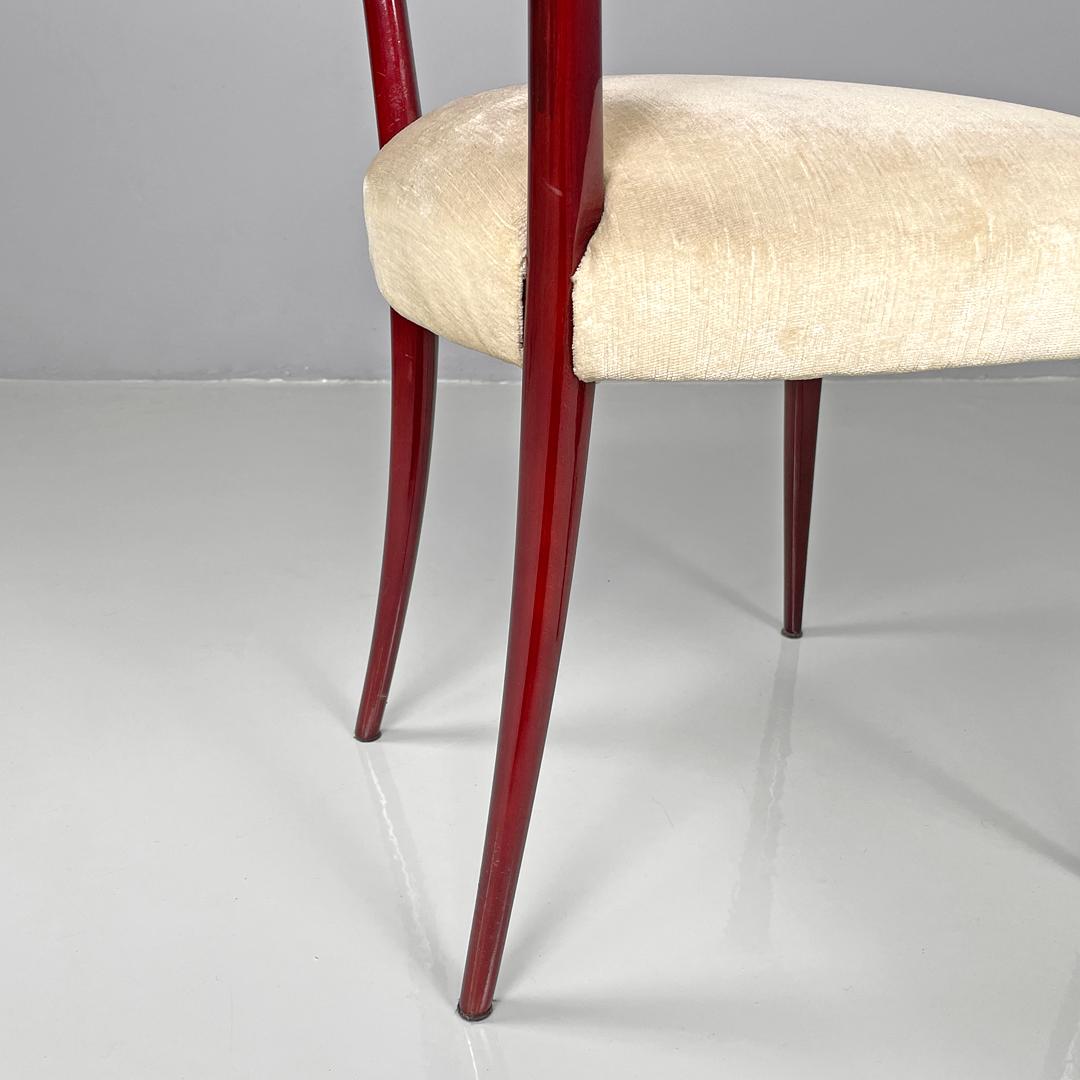 Italienische moderne rot lackierte Holzstühle mit elfenbeinweißem Stoff, 1970er Jahre im Angebot 11