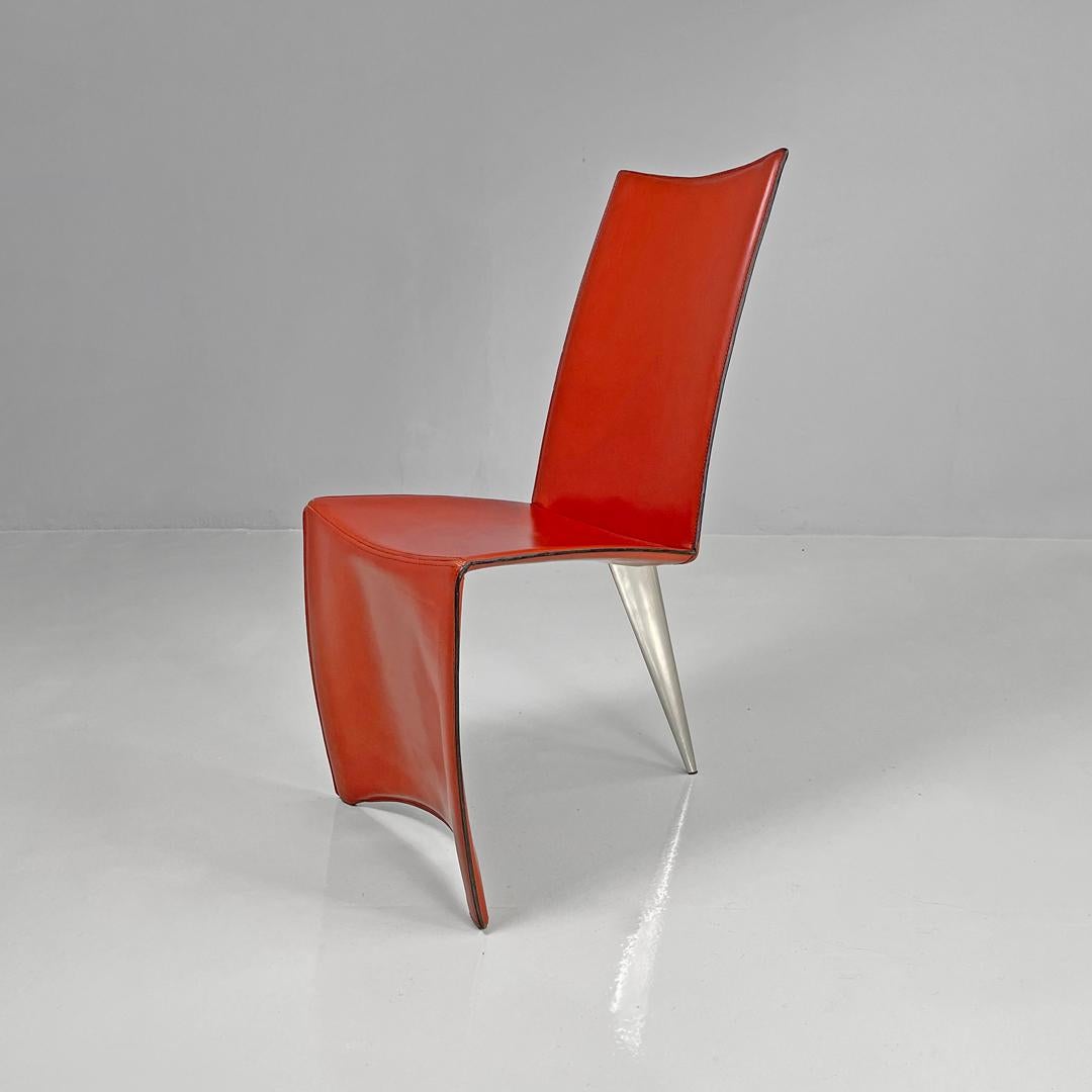 Moderne Chaises italiennes modernes en cuir rouge Ed Archer de Philippe Starck pour Driade, années 1980 en vente