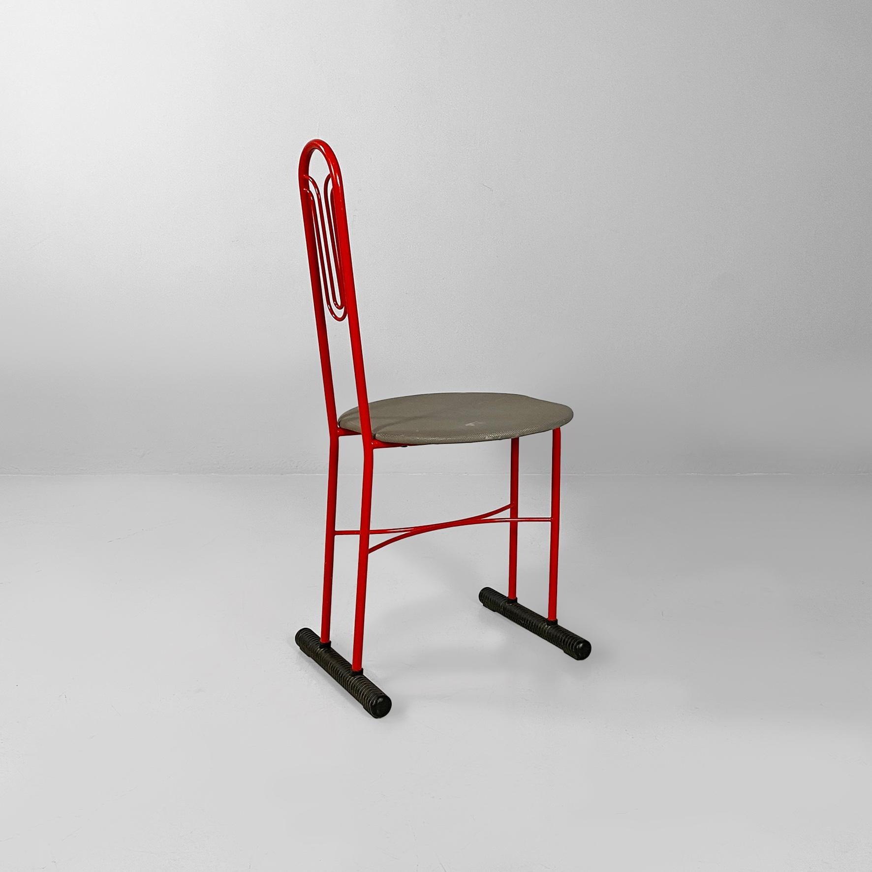 Sedia moderna italiana Aloha in metallo rosso e tessuto grigio di Molteni e Consonni, anni '80 7