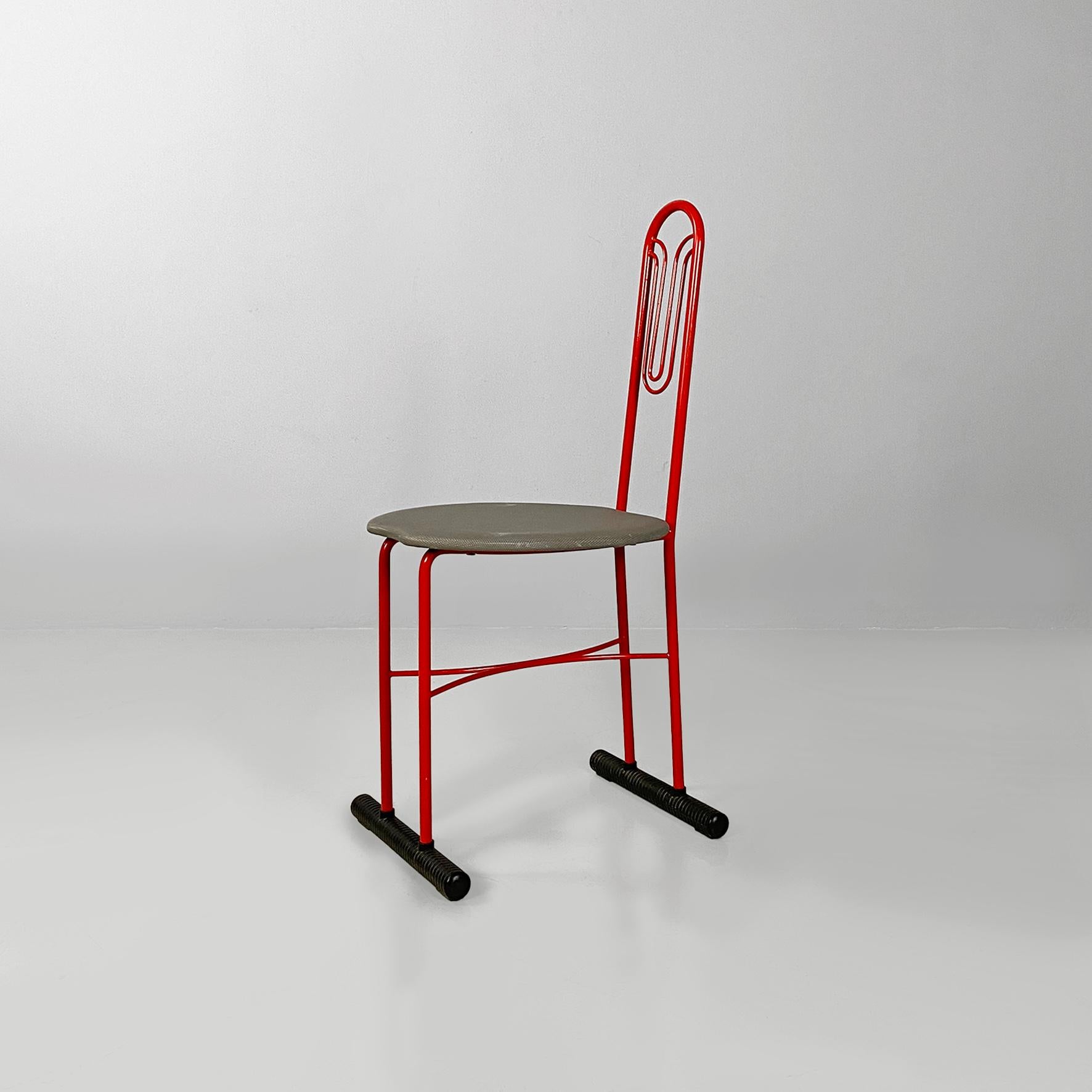 Sedia moderna italiana Aloha in metallo rosso e tessuto grigio di Molteni e Consonni, anni '80 10