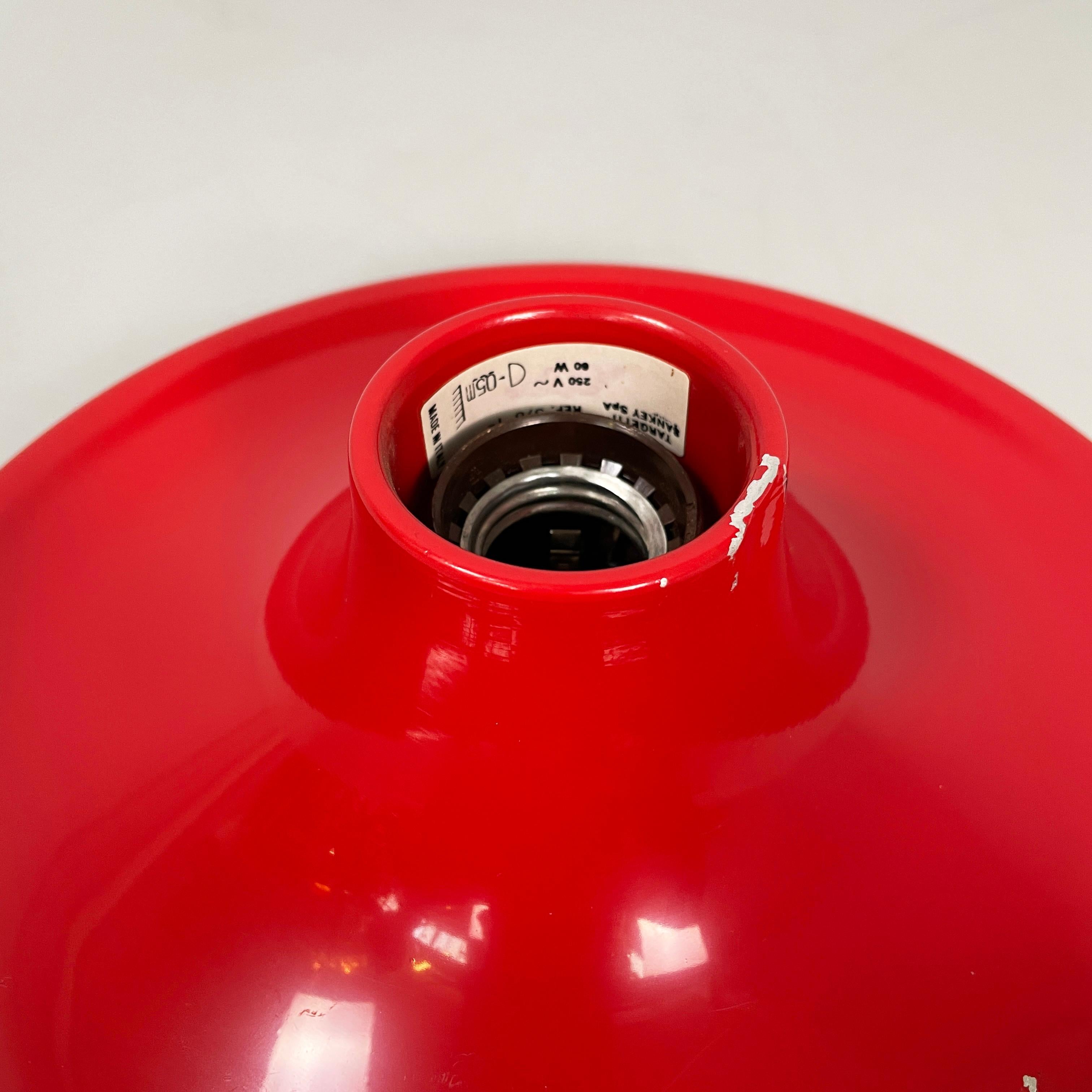Metallo Lampada da parete moderna italiana in metallo rosso di Targetti Sankey, anni '70 in vendita
