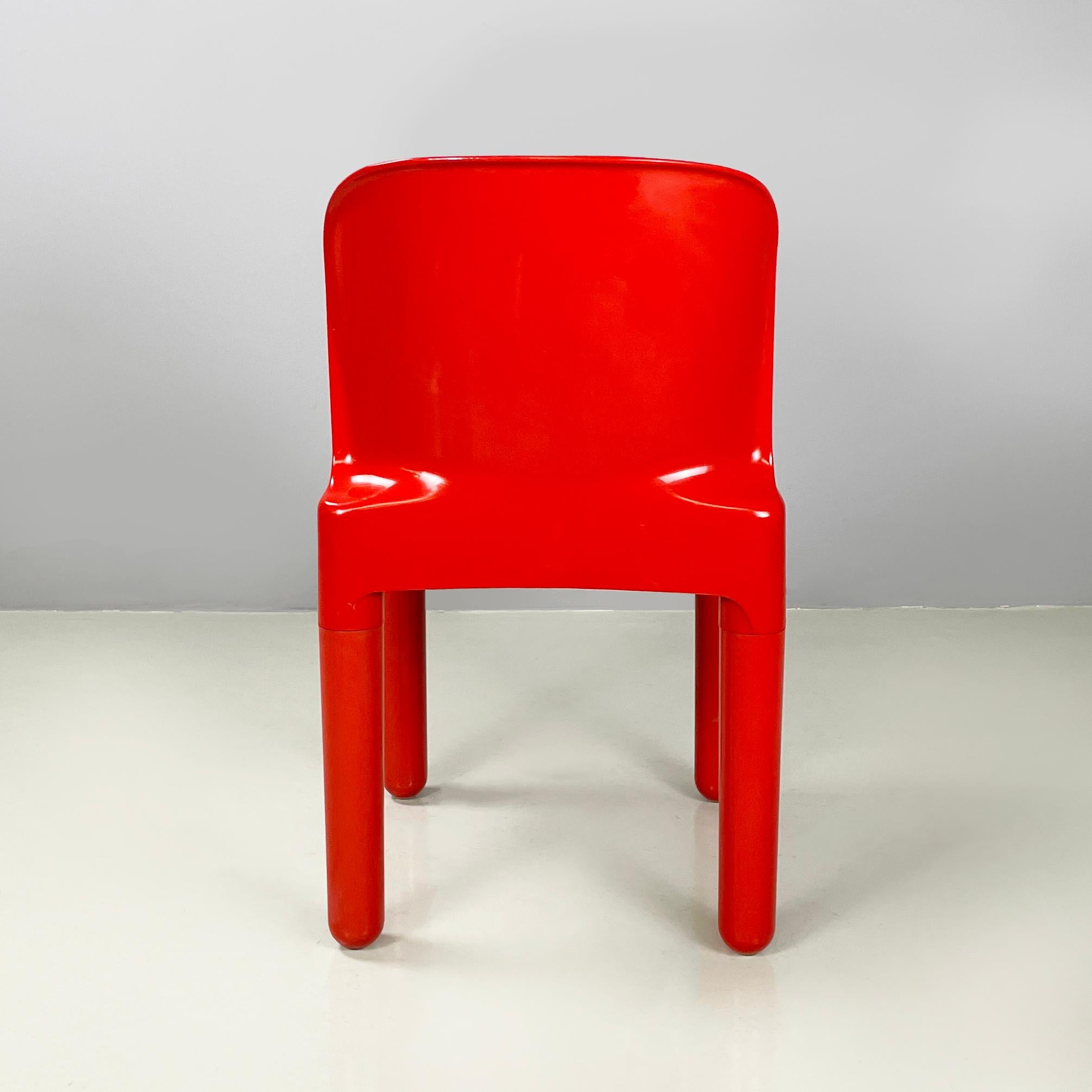 Late 20th Century Italian modern red plastic chairs 1050 by Marcello Siard for Longato, 1970s For Sale