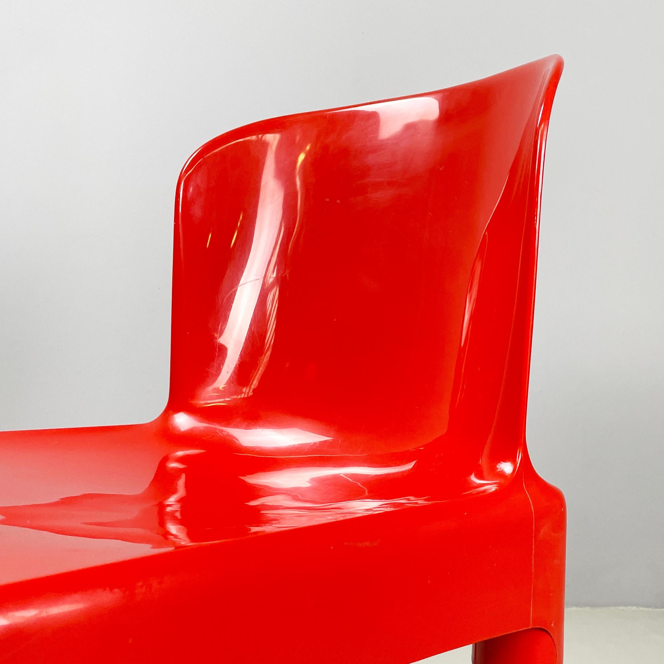 Plastic Italian modern red plastic chairs 1050 by Marcello Siard for Longato, 1970s For Sale